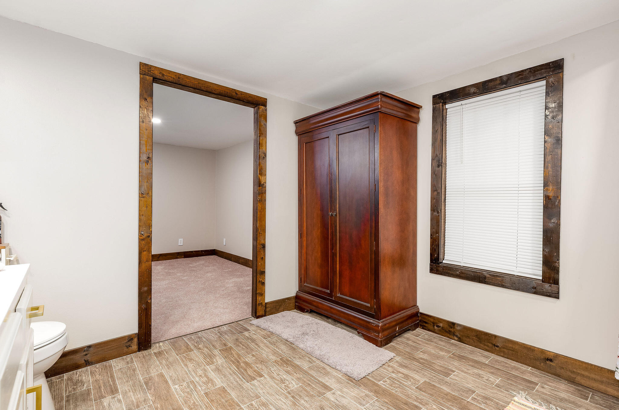 370 Green Acres Drive Property Photo 33