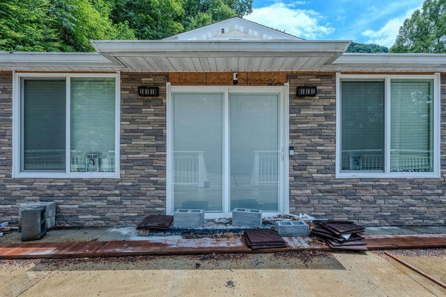 9598 Highway 119 N Property Photo 5