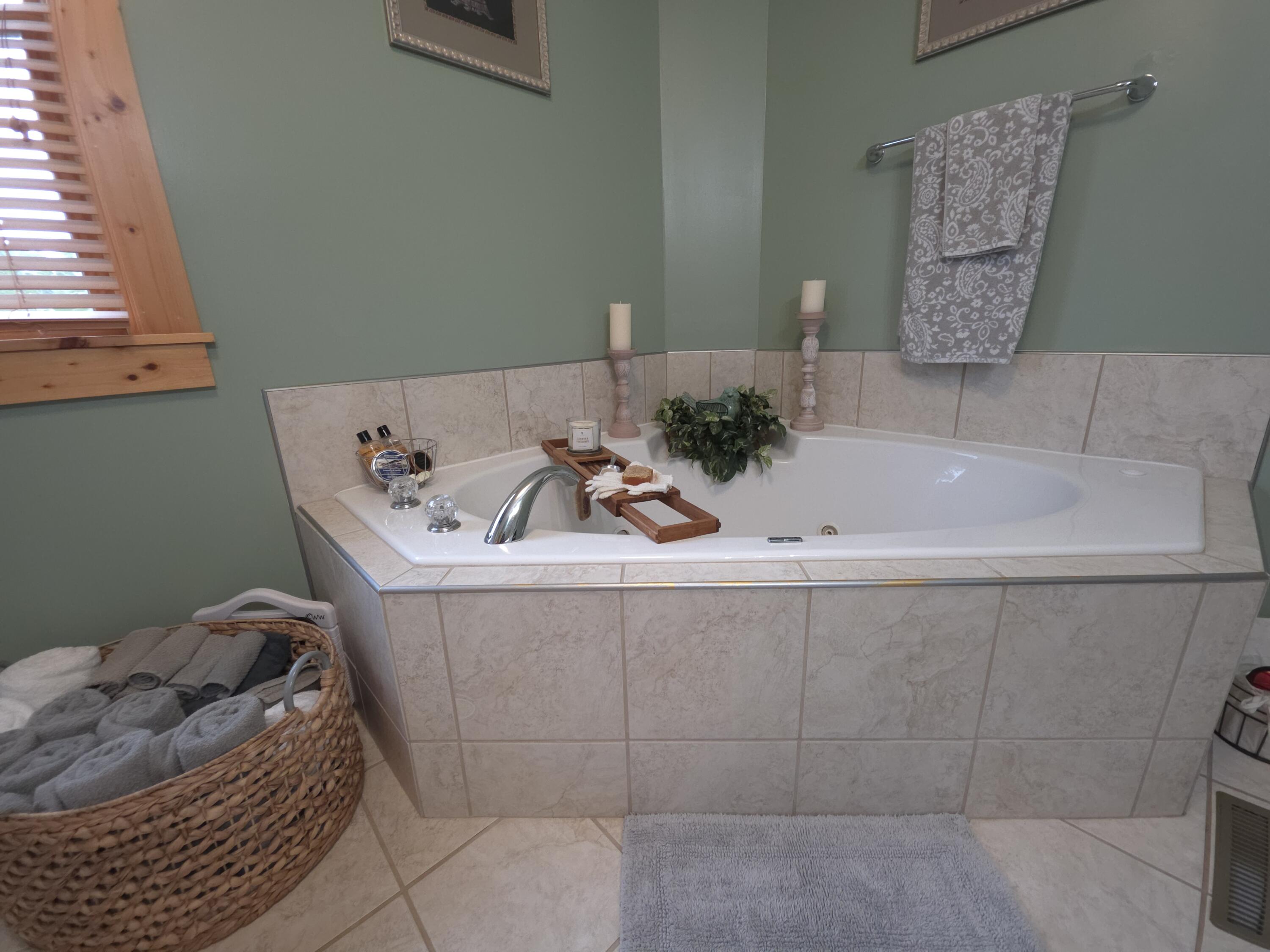 22 Elly Avenue Property Photo 35
