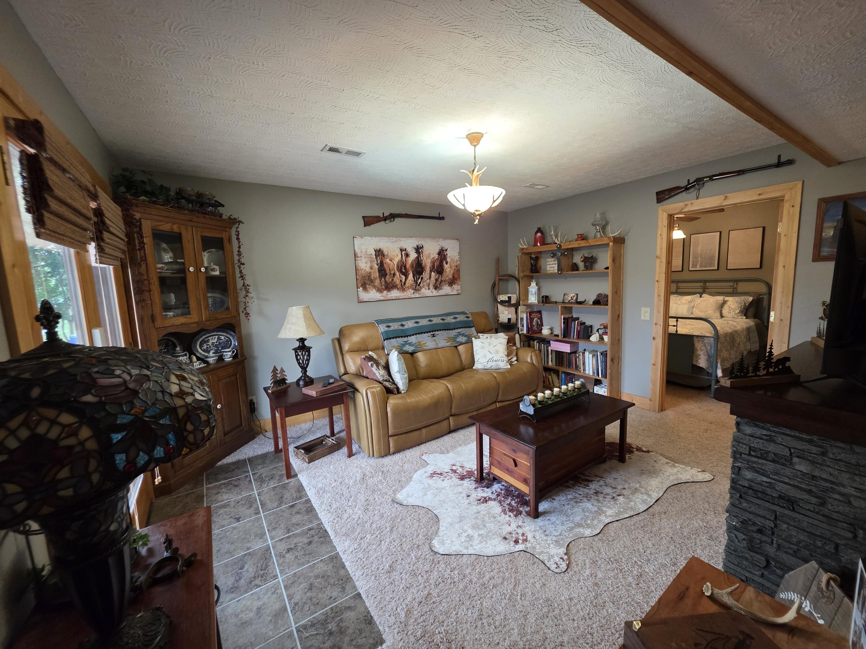 22 Elly Avenue Property Photo 45