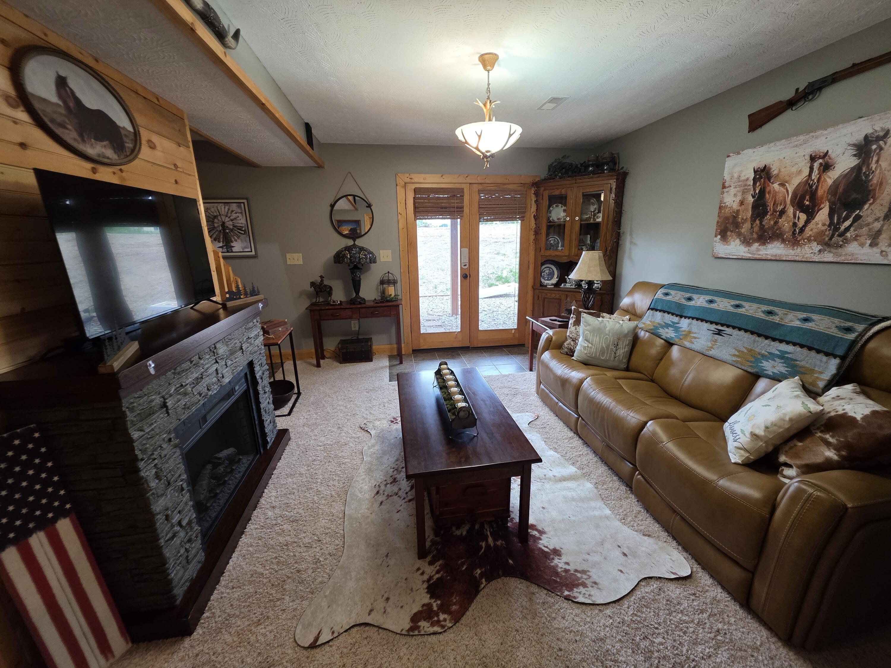 22 Elly Avenue Property Photo 48