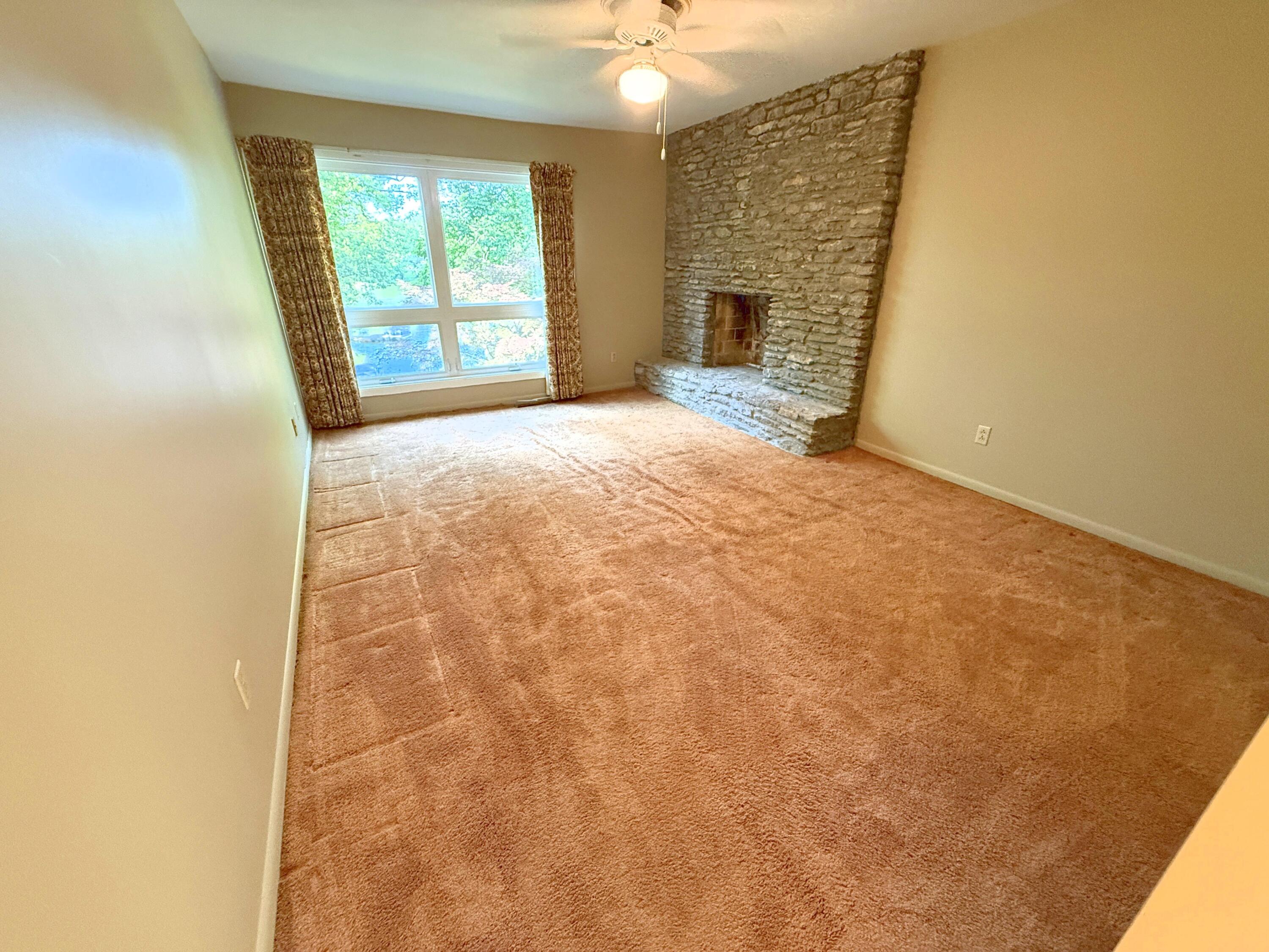 2049 Lakeside Drive Property Photo 40