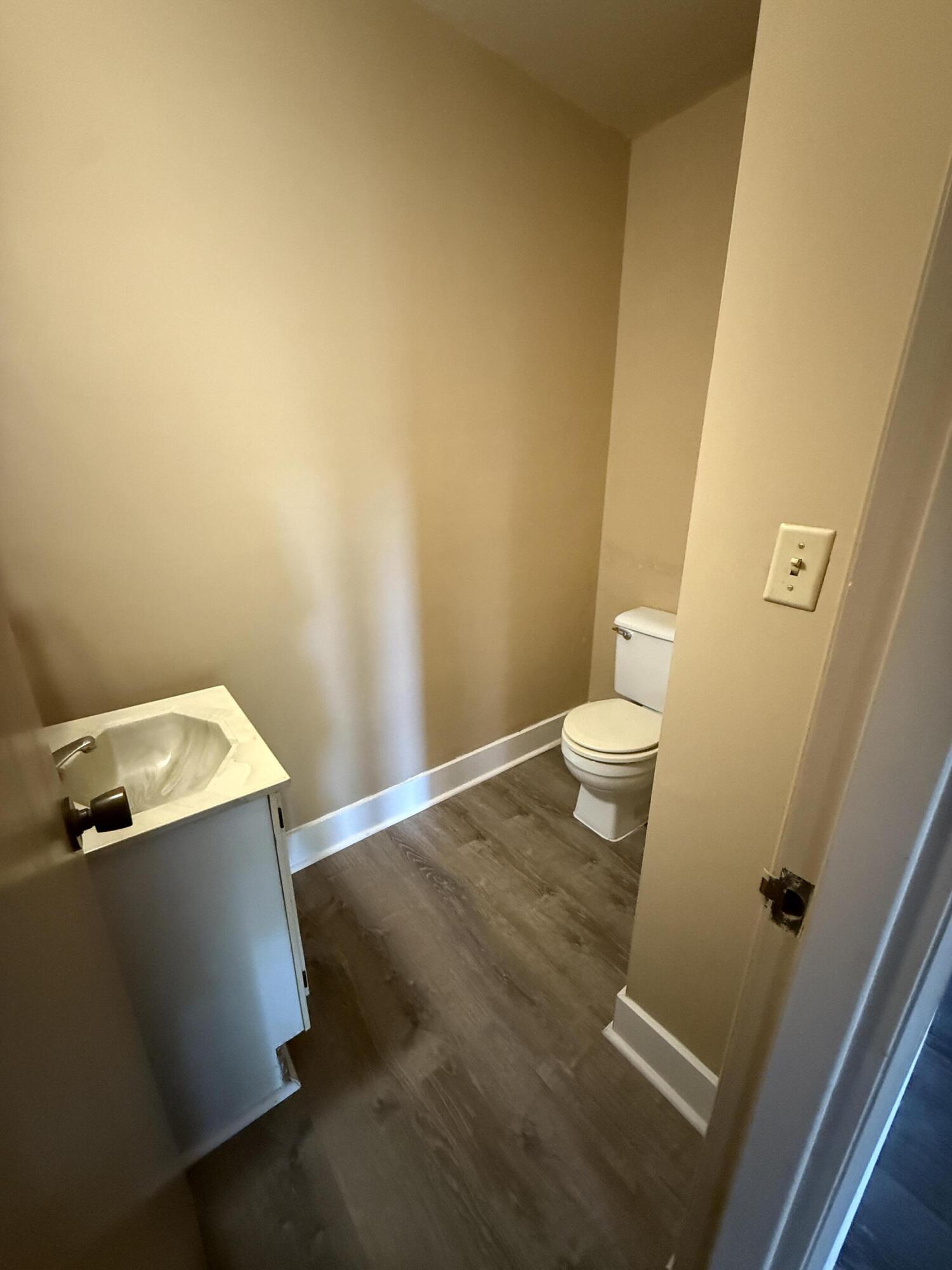 2049 Lakeside Drive Property Photo 44
