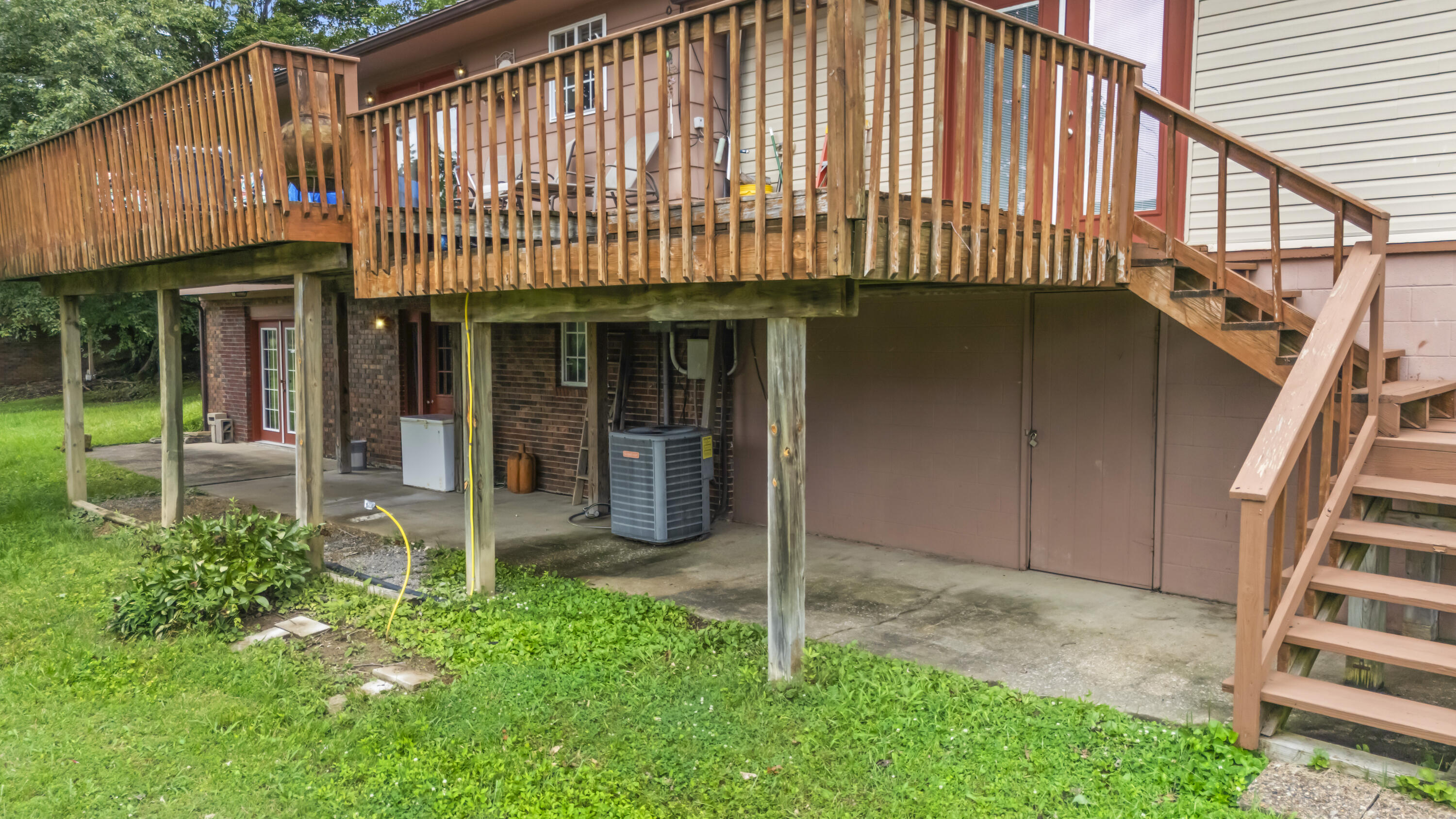 27 Poplar Lane Property Photo 4