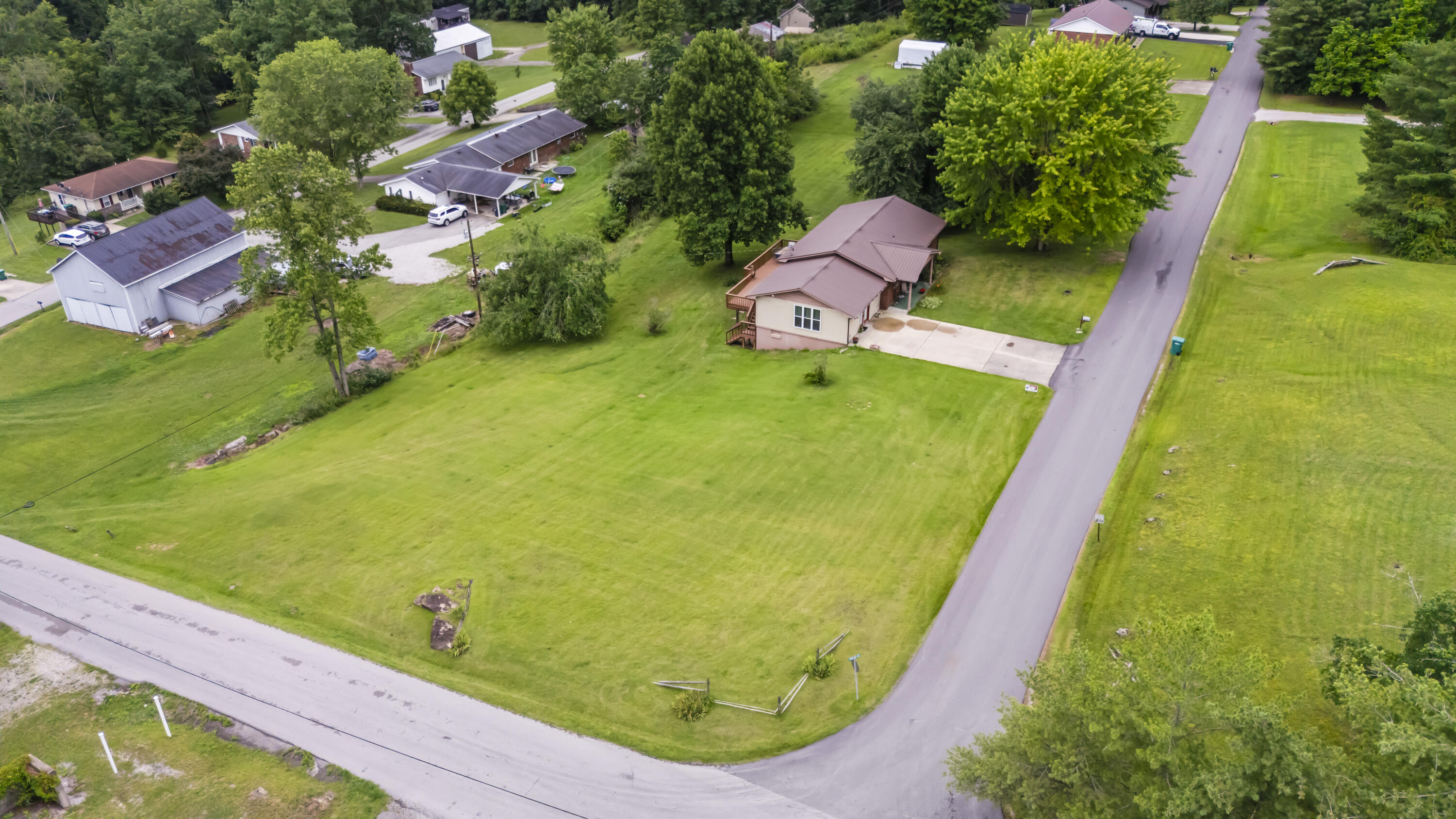 27 Poplar Lane Property Photo 6