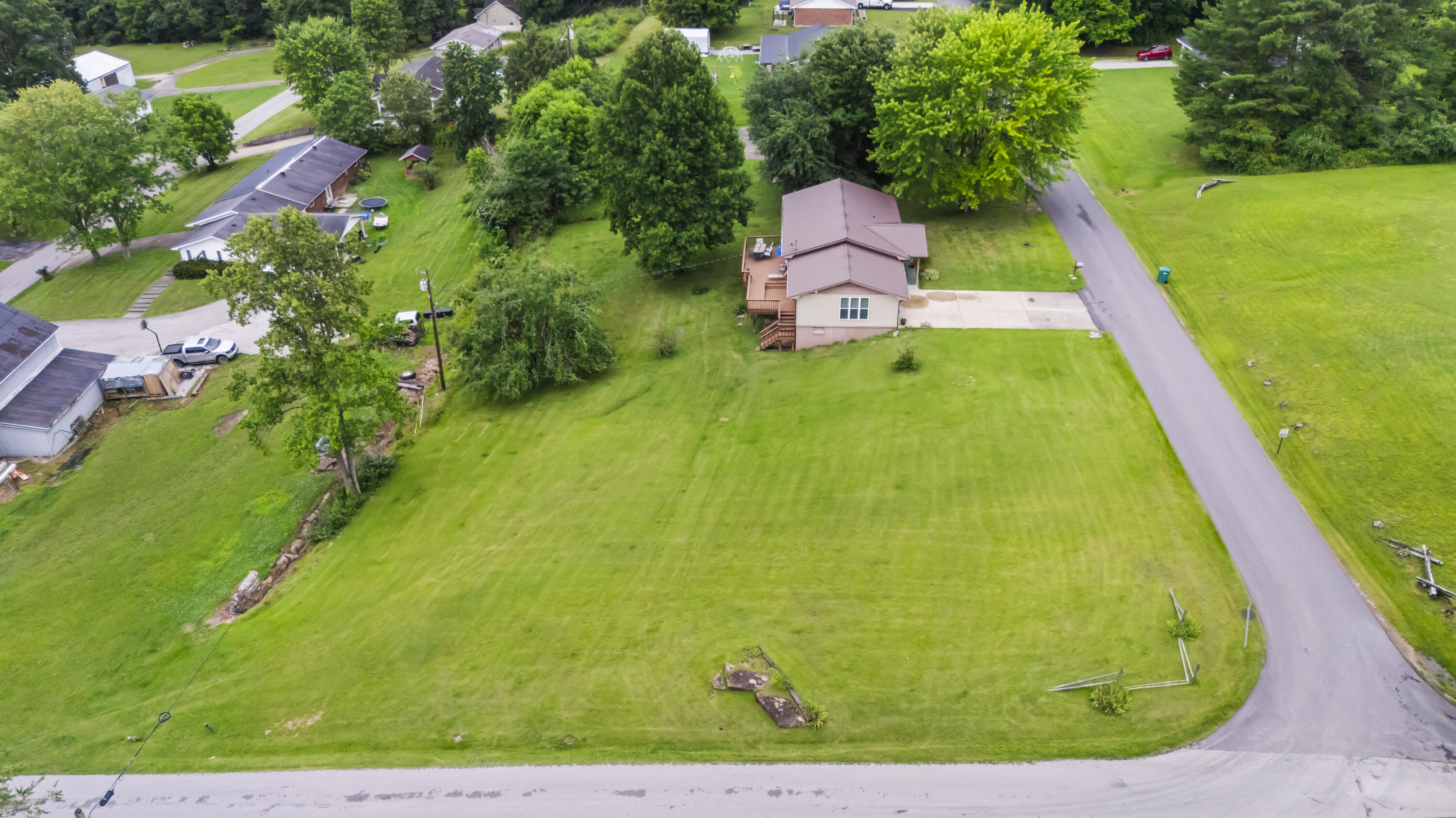27 Poplar Lane Property Photo 7