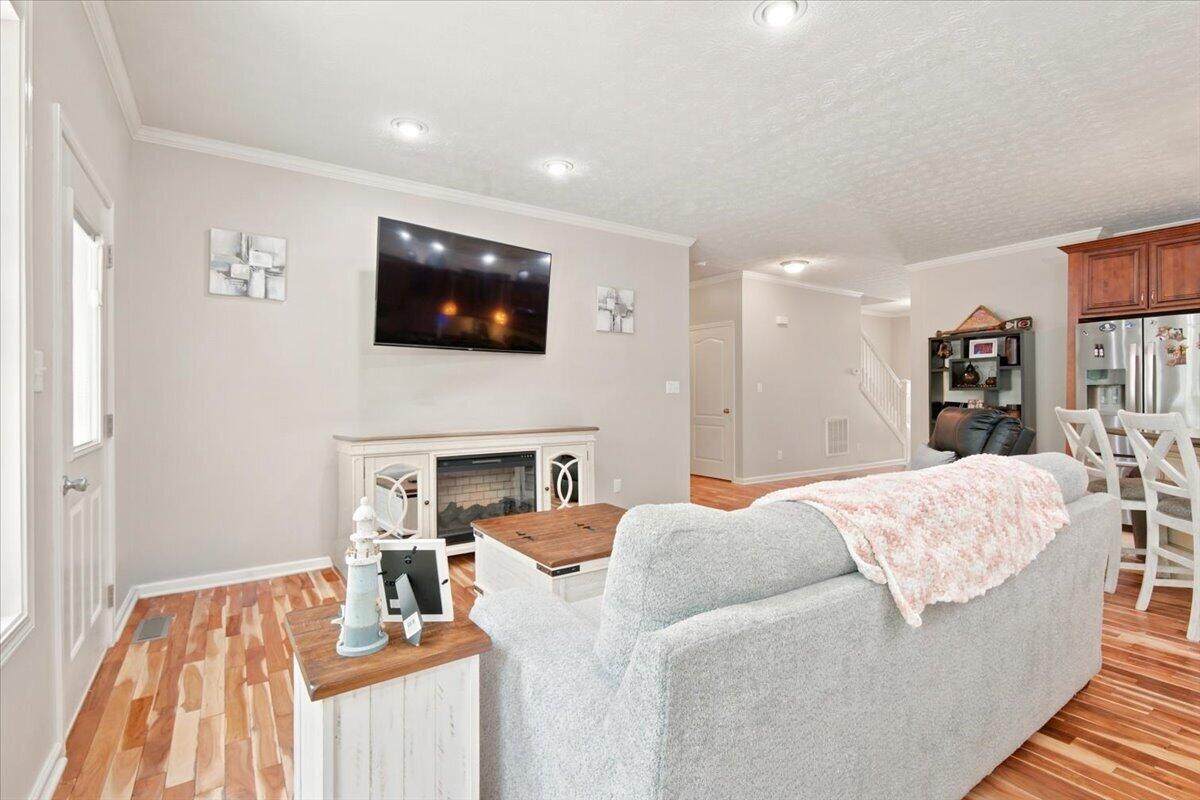 87 Blair Park Property Photo 5