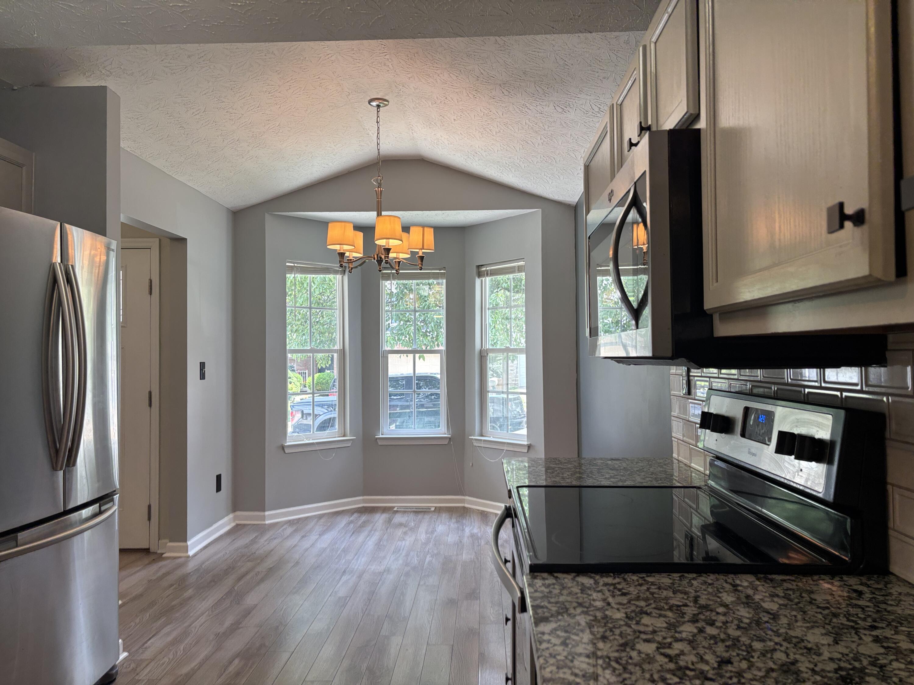 2692 Michelle Park Property Photo 4
