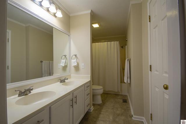 5073 Hill Terrace Property Photo 17