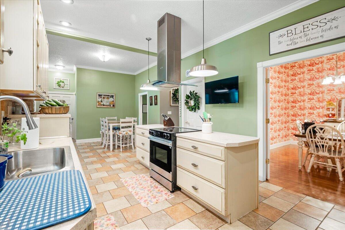 6985 Old Mountain Ash Pike Property Photo 16