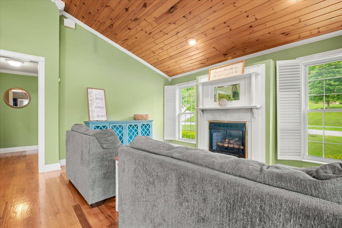 6985 Old Mountain Ash Pike Property Photo 21
