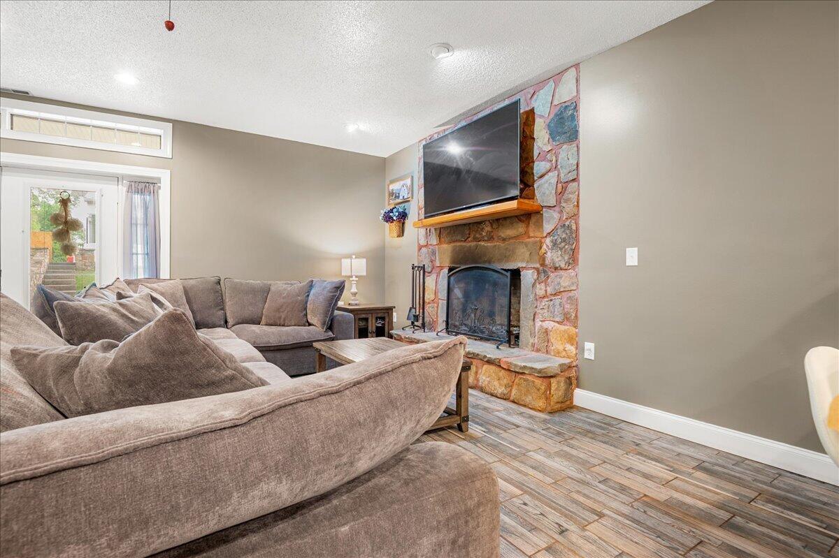 6985 Old Mountain Ash Pike Property Photo 55