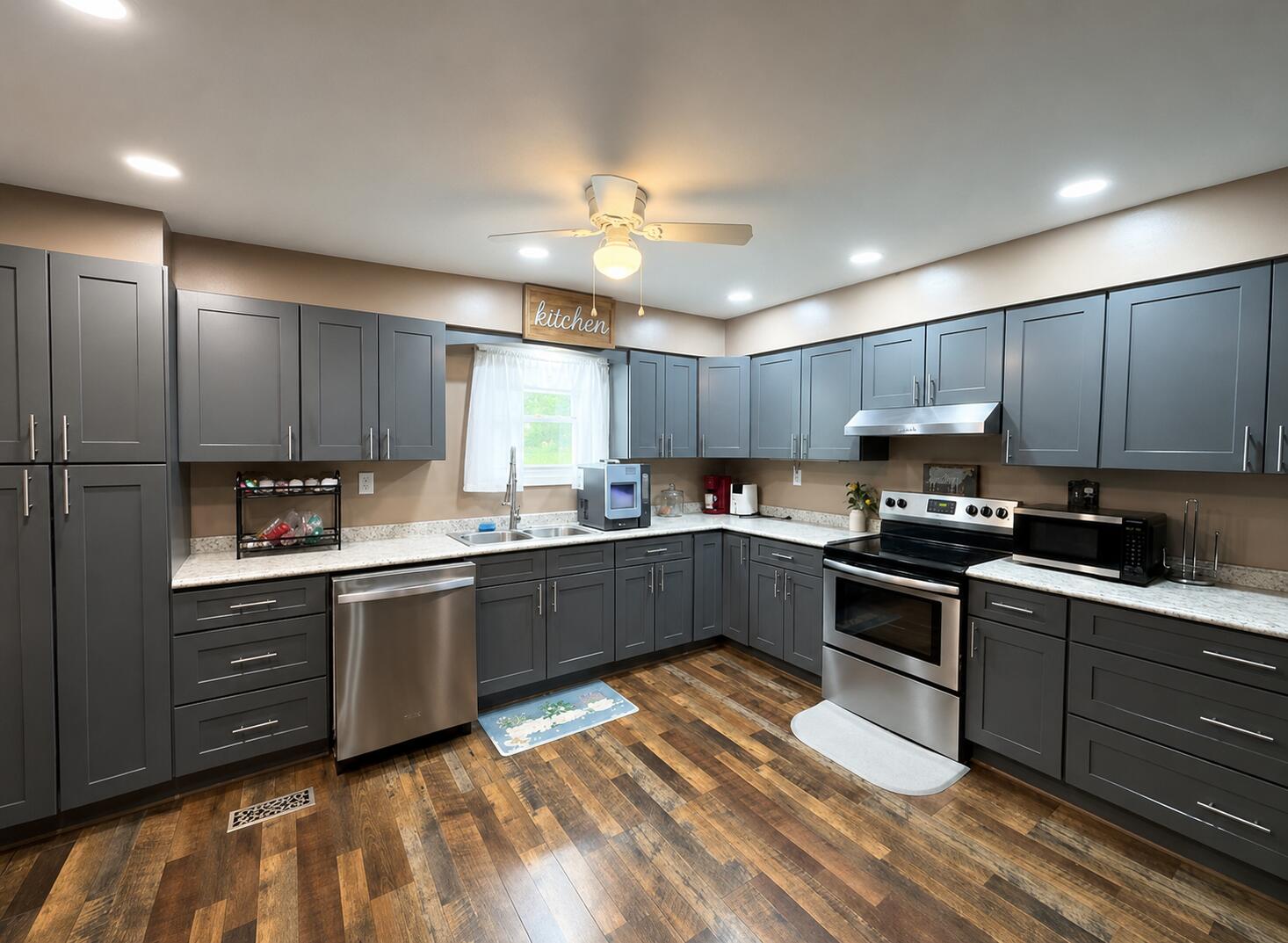 10 Joan Street Property Photo 3