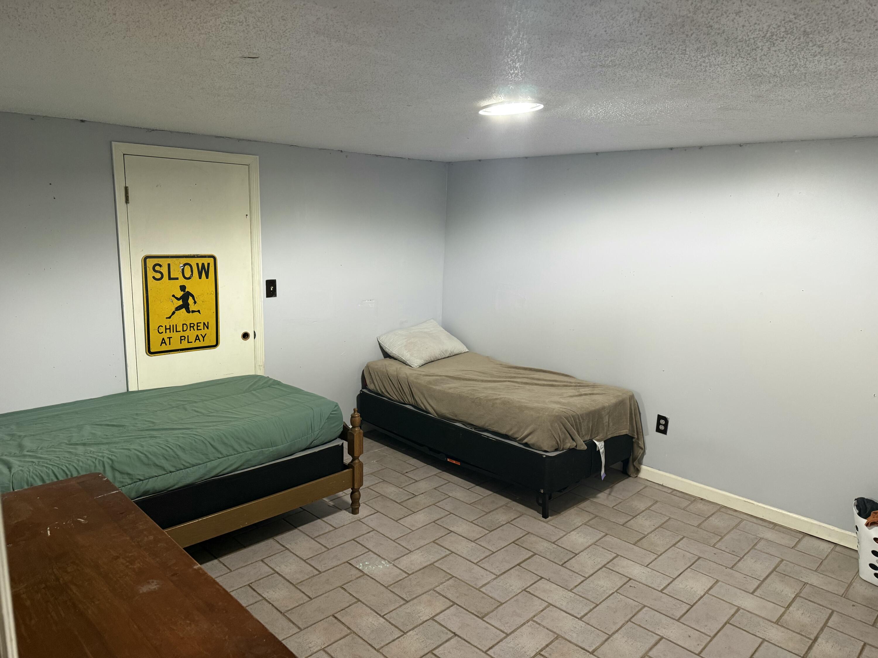 10 Joan Street Property Photo 20