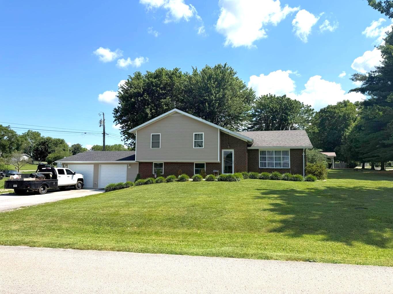 111 Guinn Drive Property Photo 2