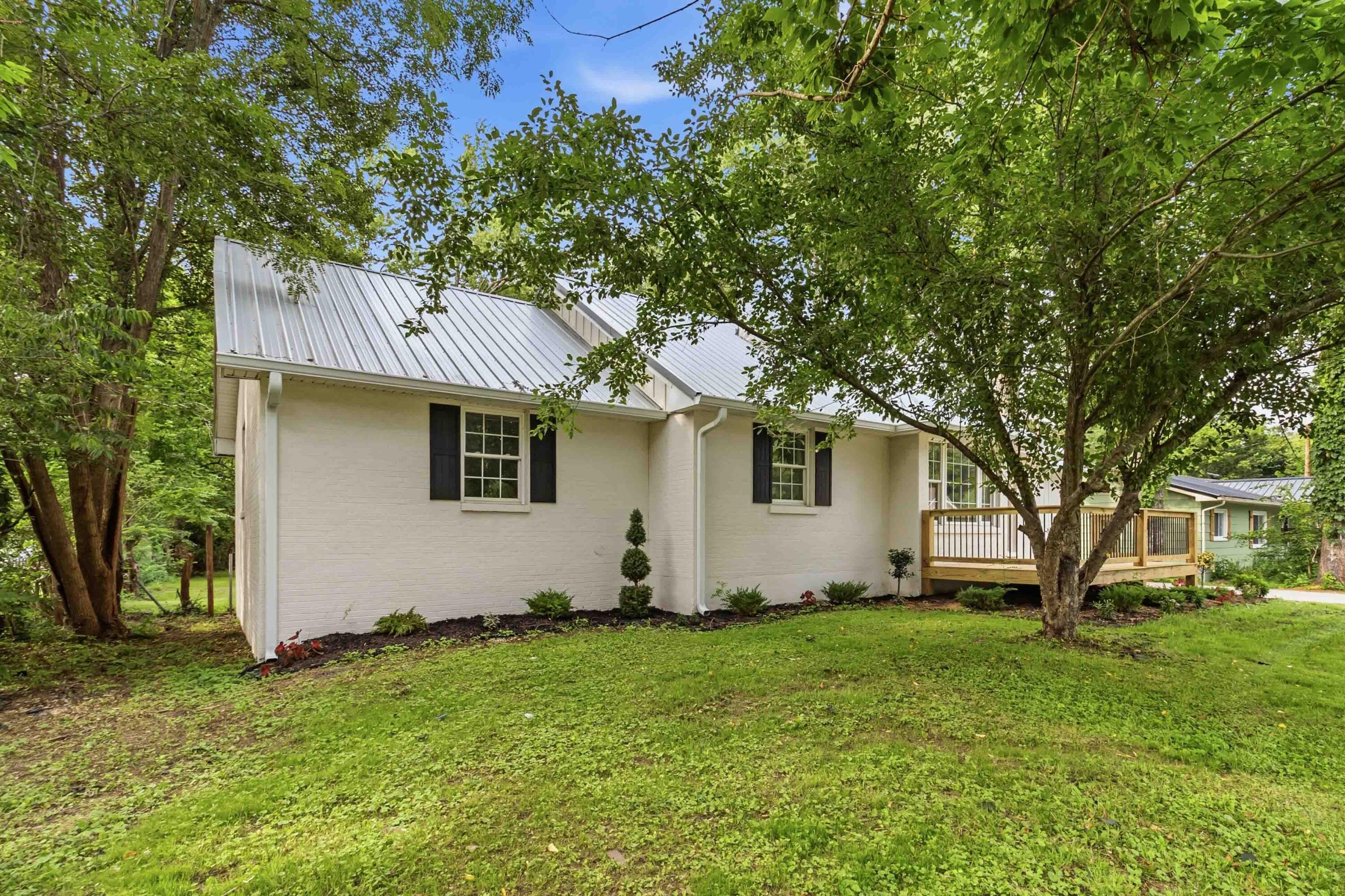 109 Elm Street Property Photo 3