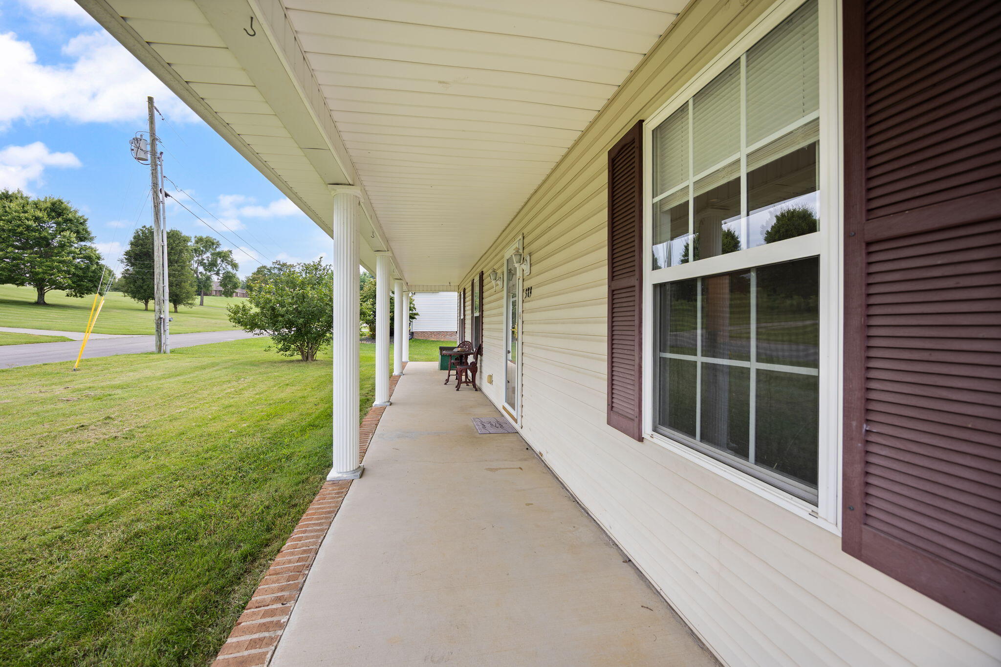 389 Park Lane Property Photo 16