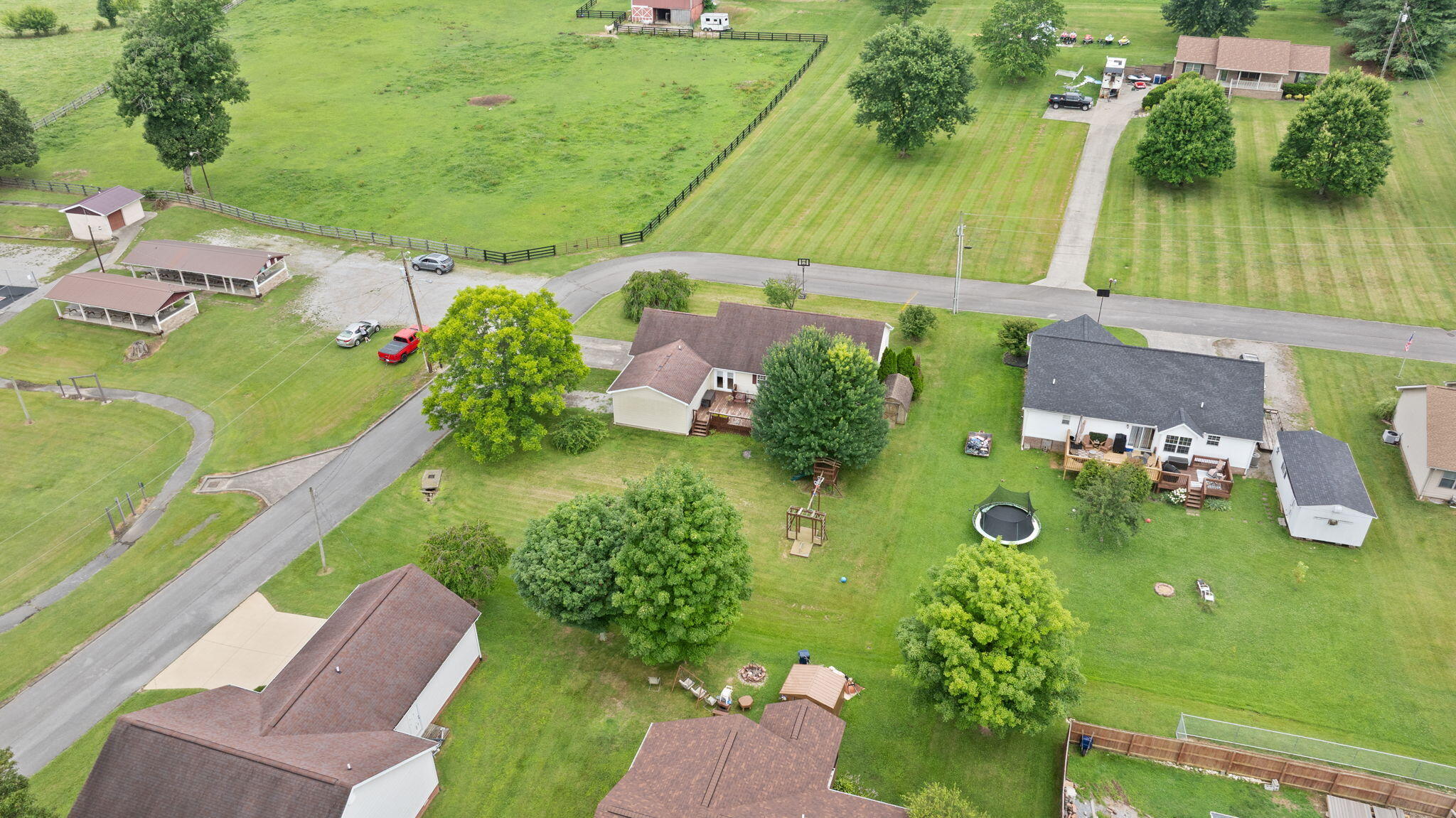 389 Park Lane Property Photo 63