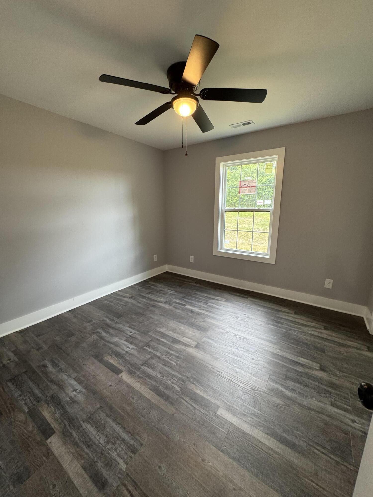 296 Hillview Drive Property Photo 11