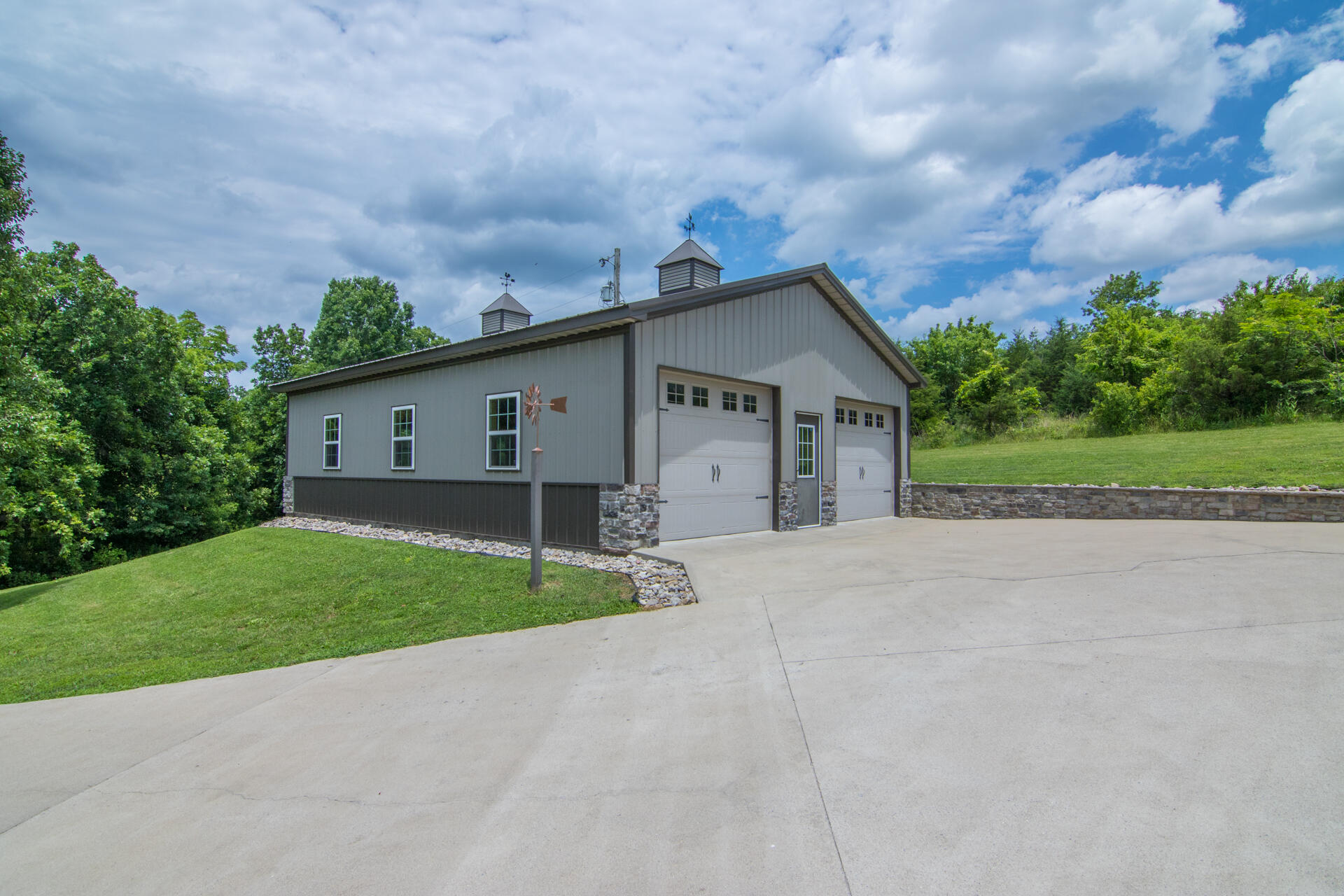 660 Parsons Lane Property Photo 49