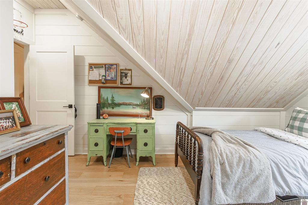 811 Olive Street Property Photo 33