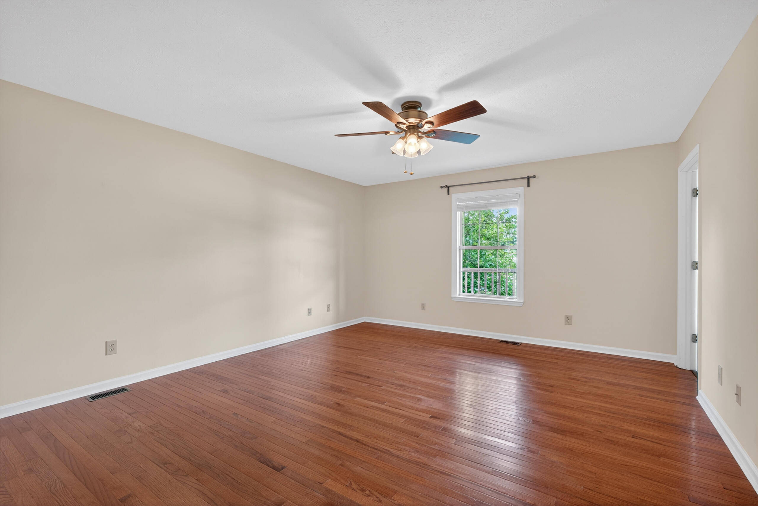 132 Braemar Drive Property Photo 13