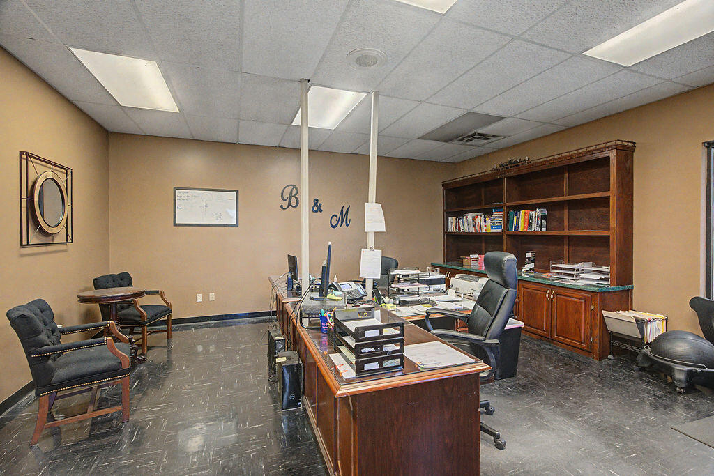 254 Commerce Court Property Photo 6