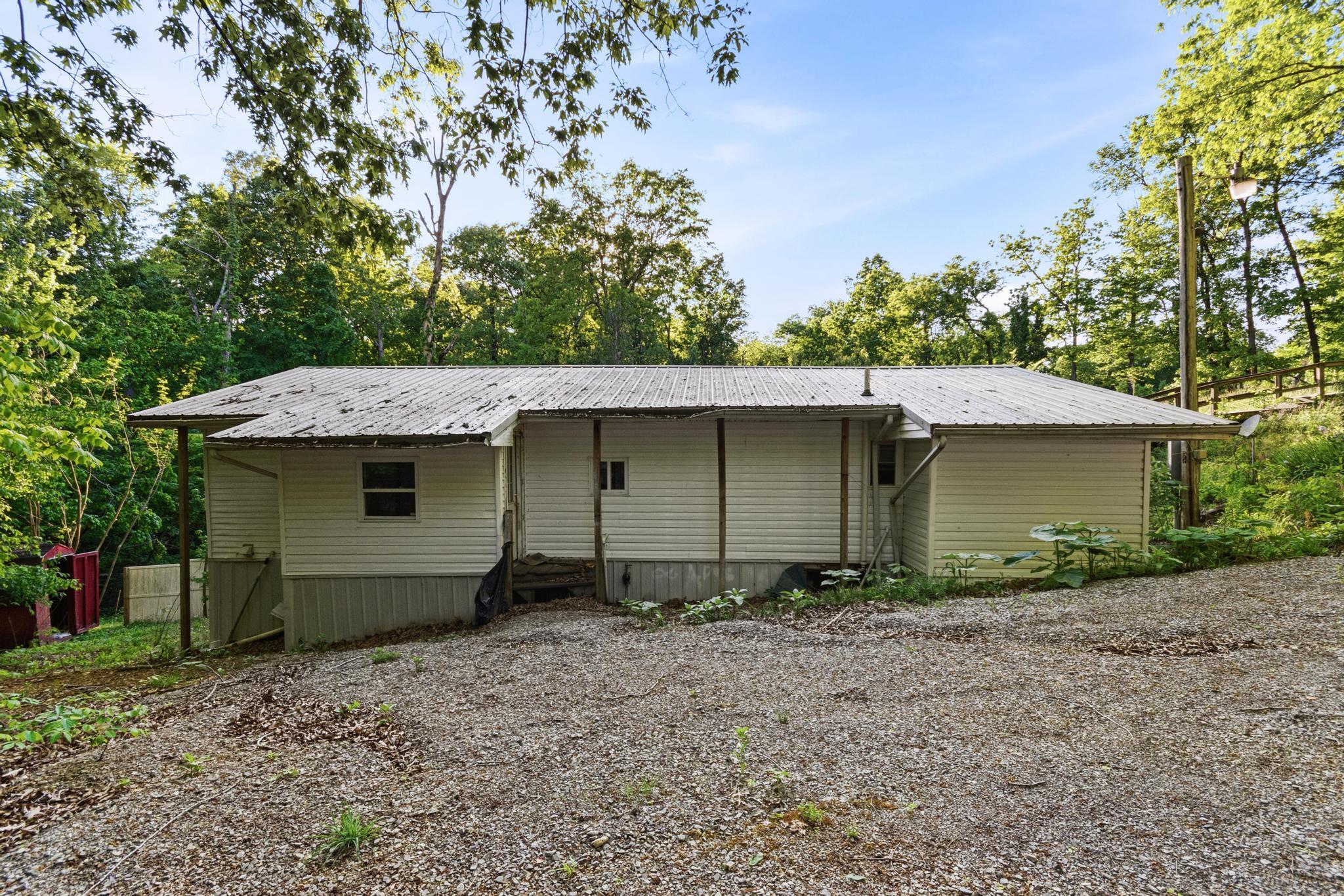 287 Dustin Road Property Photo 1