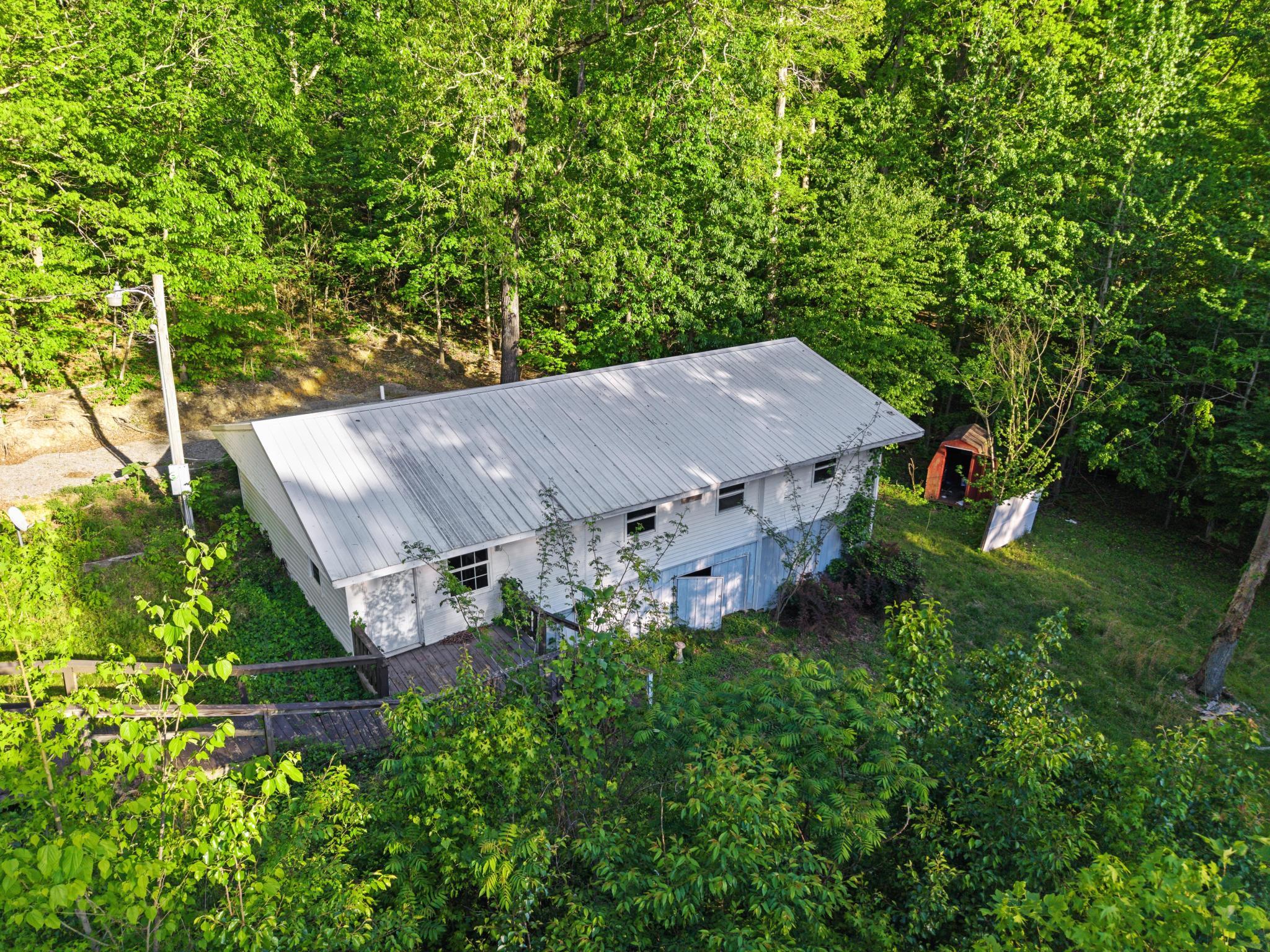 287 Dustin Road Property Photo 3