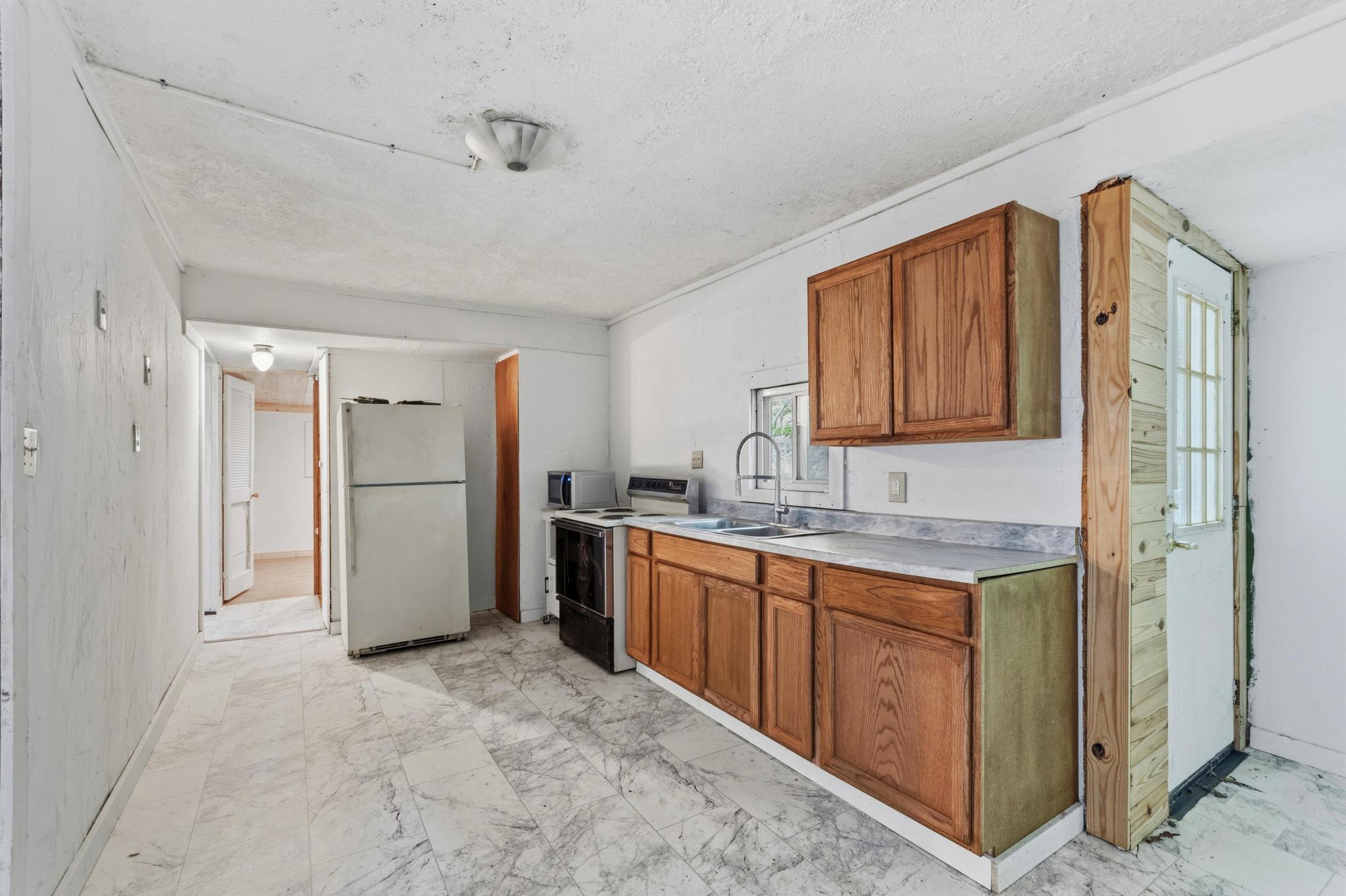 287 Dustin Road Property Photo 11