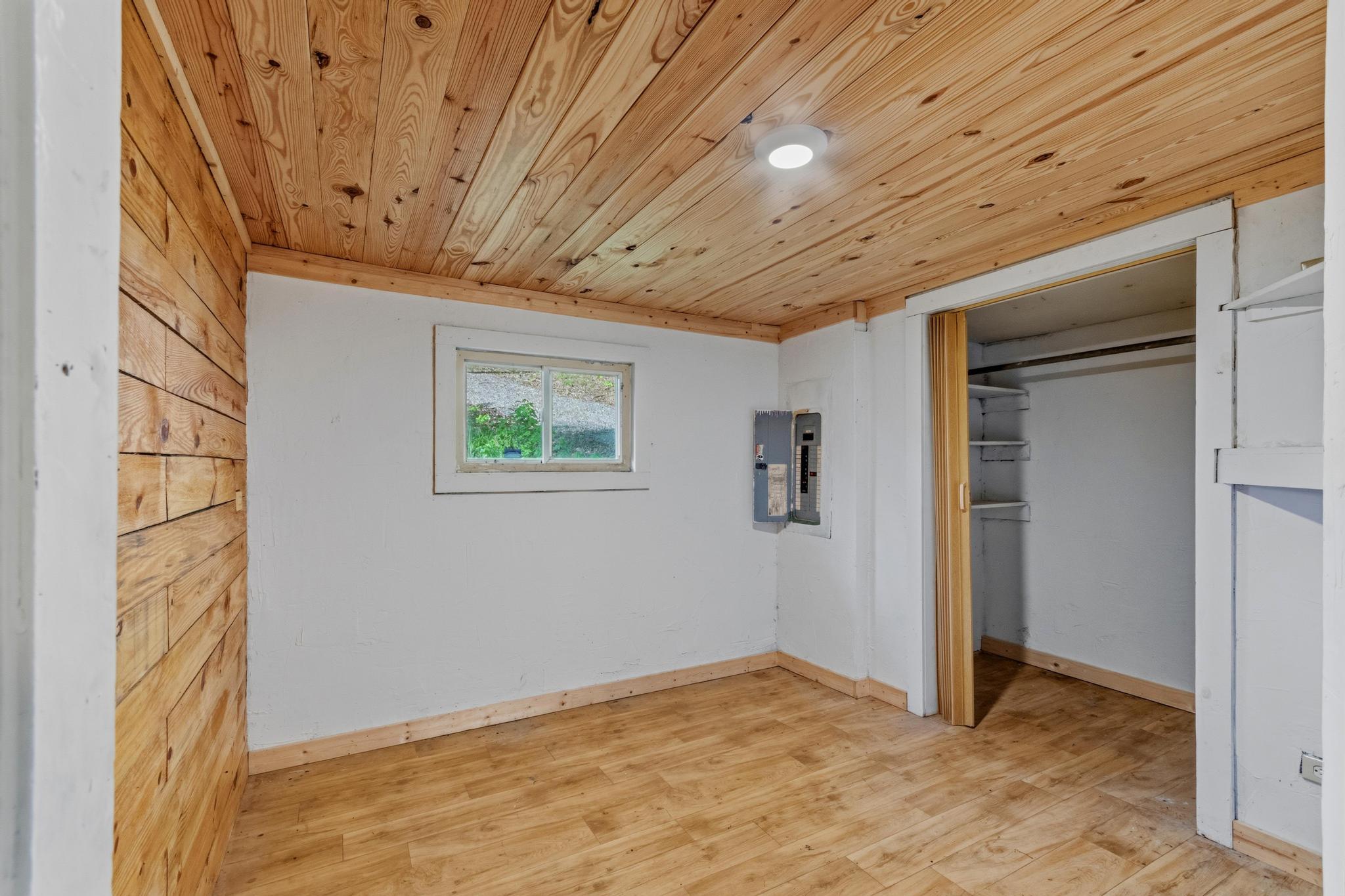 287 Dustin Road Property Photo 18