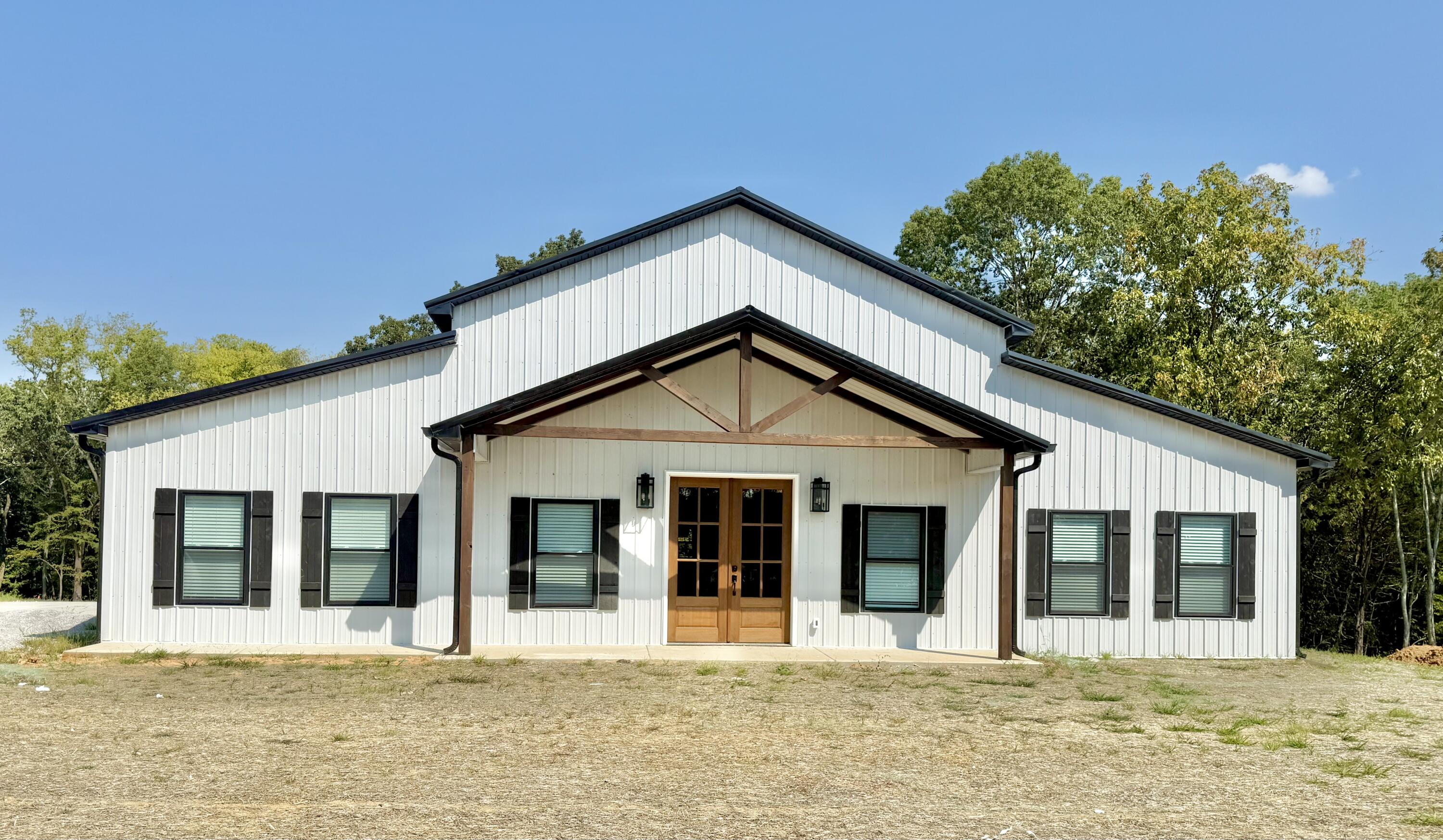 5572 Antioch Rd Road