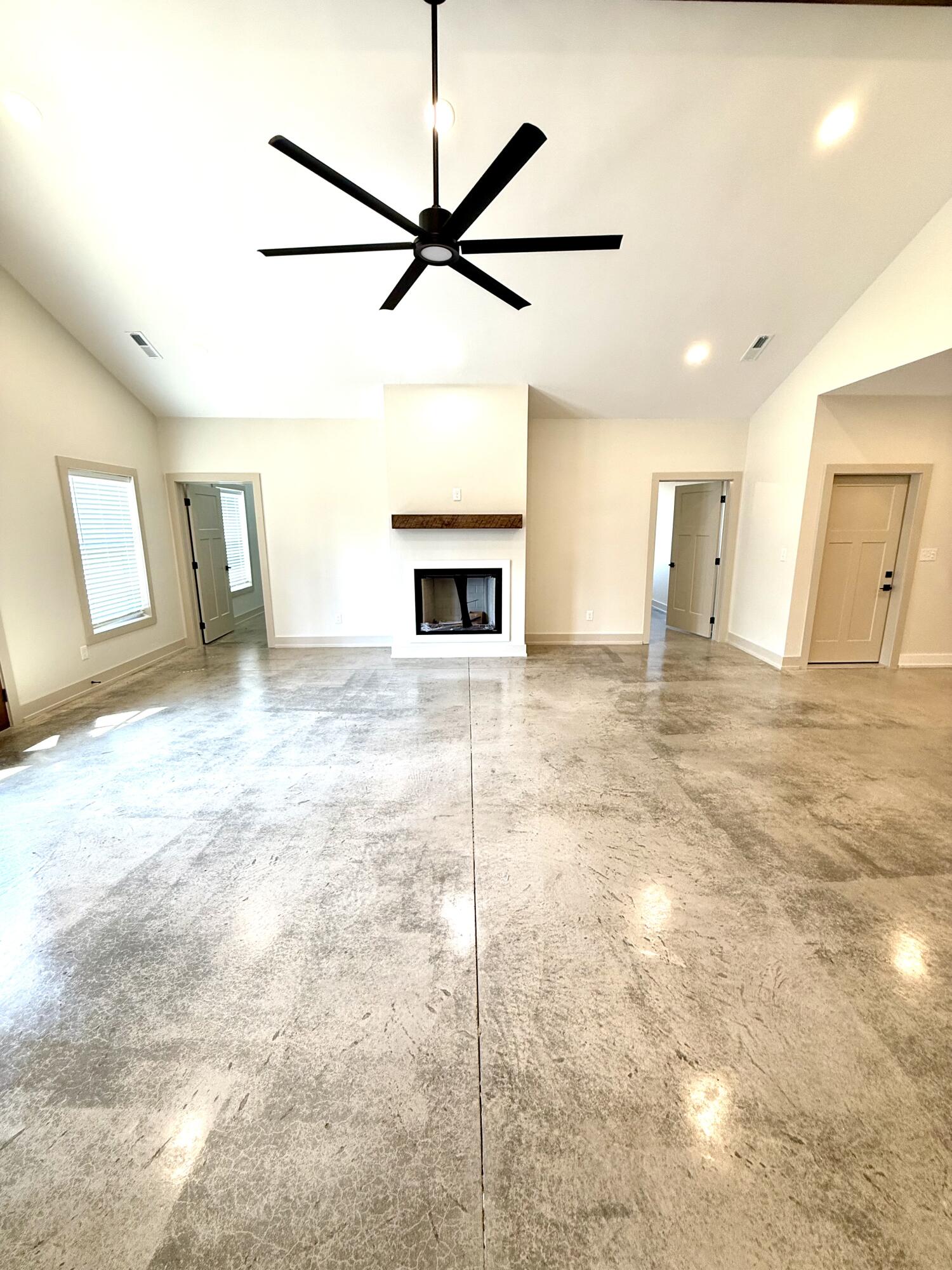 5572 Antioch Road Property Photo 5