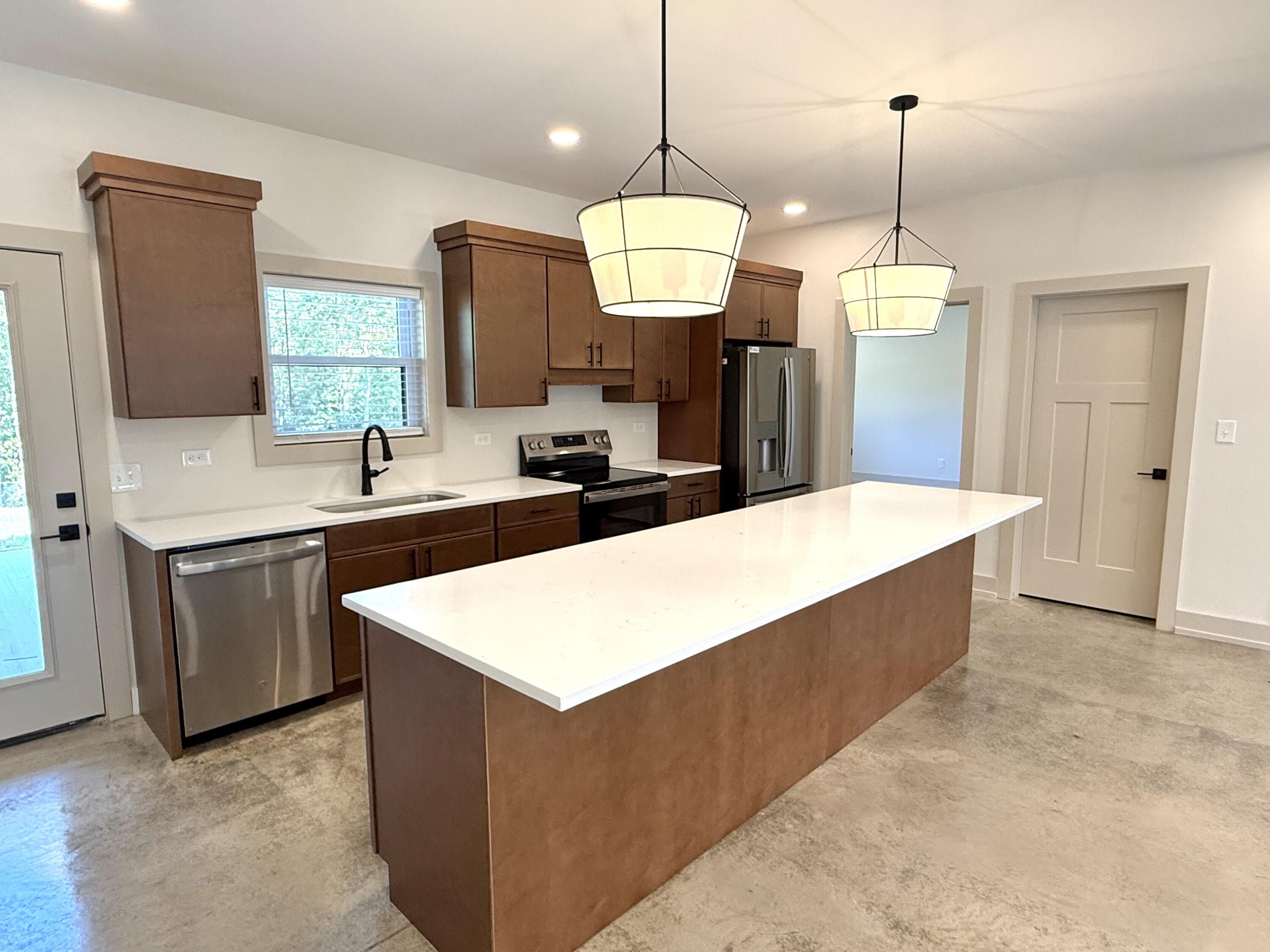 5572 Antioch Road Property Photo 6