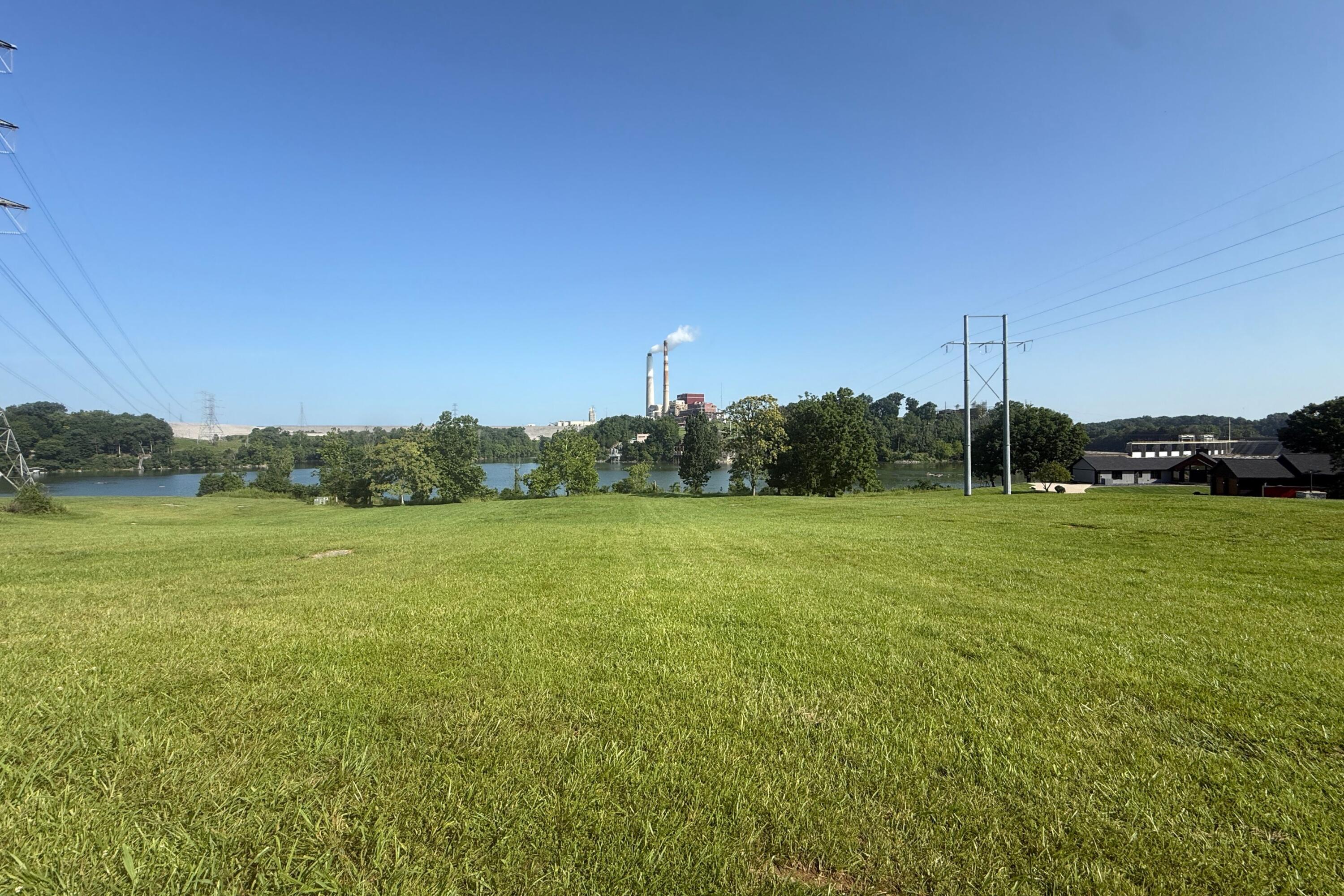 387 Donmar Drive Property Photo 27