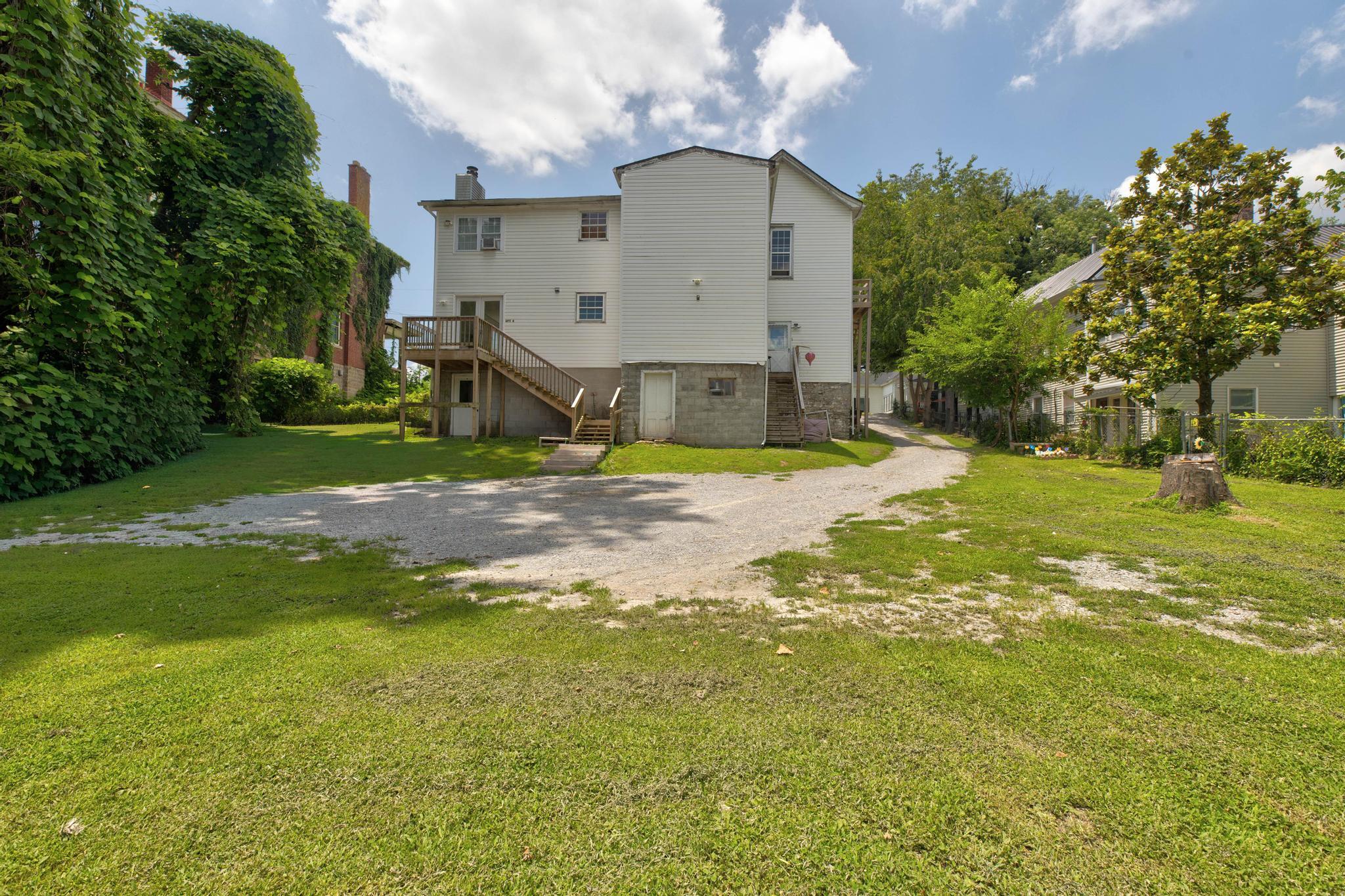 125 Howard Avenue Property Photo 6