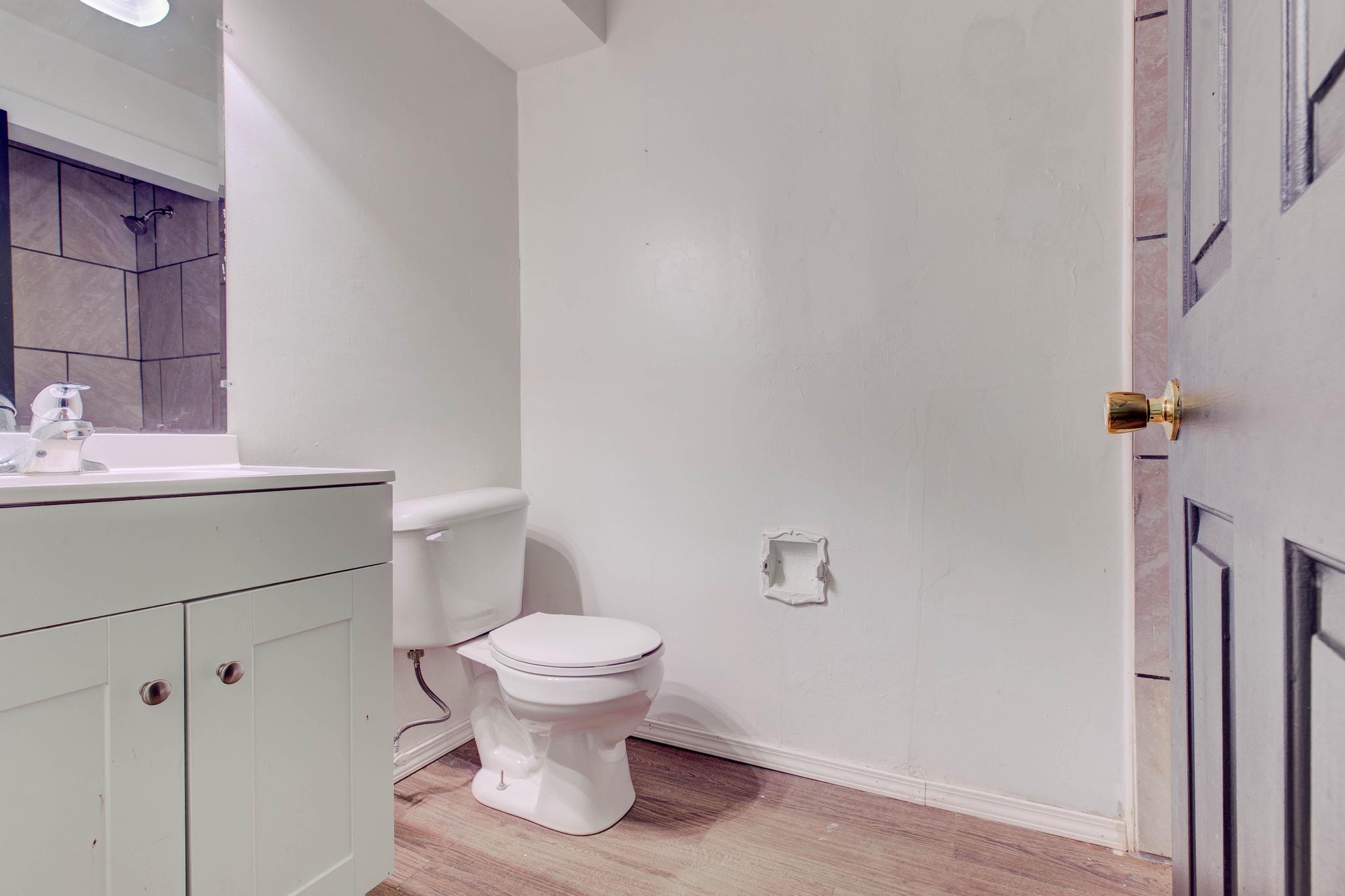125 Howard Avenue Property Photo 12