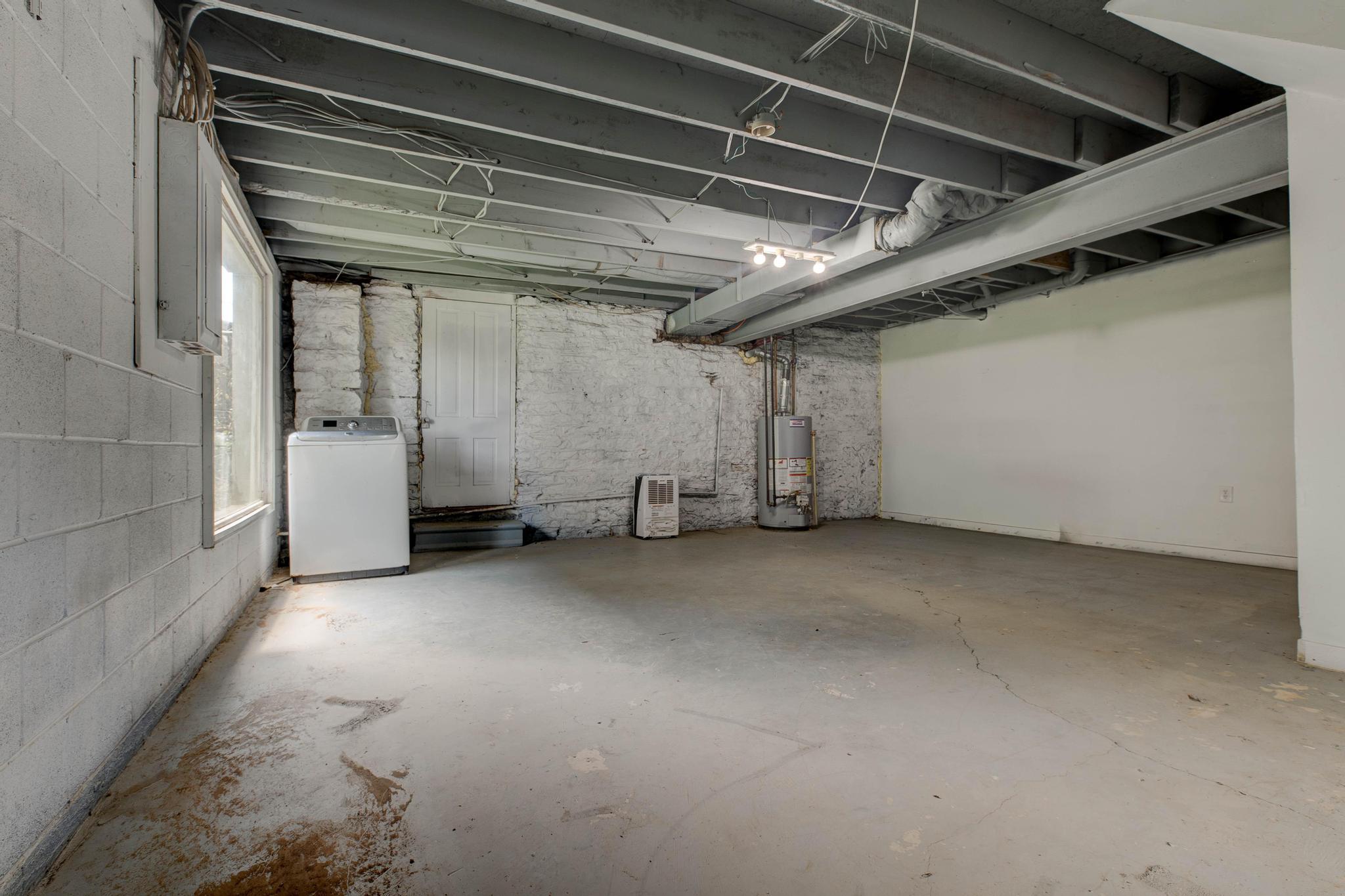 125 Howard Avenue Property Photo 18