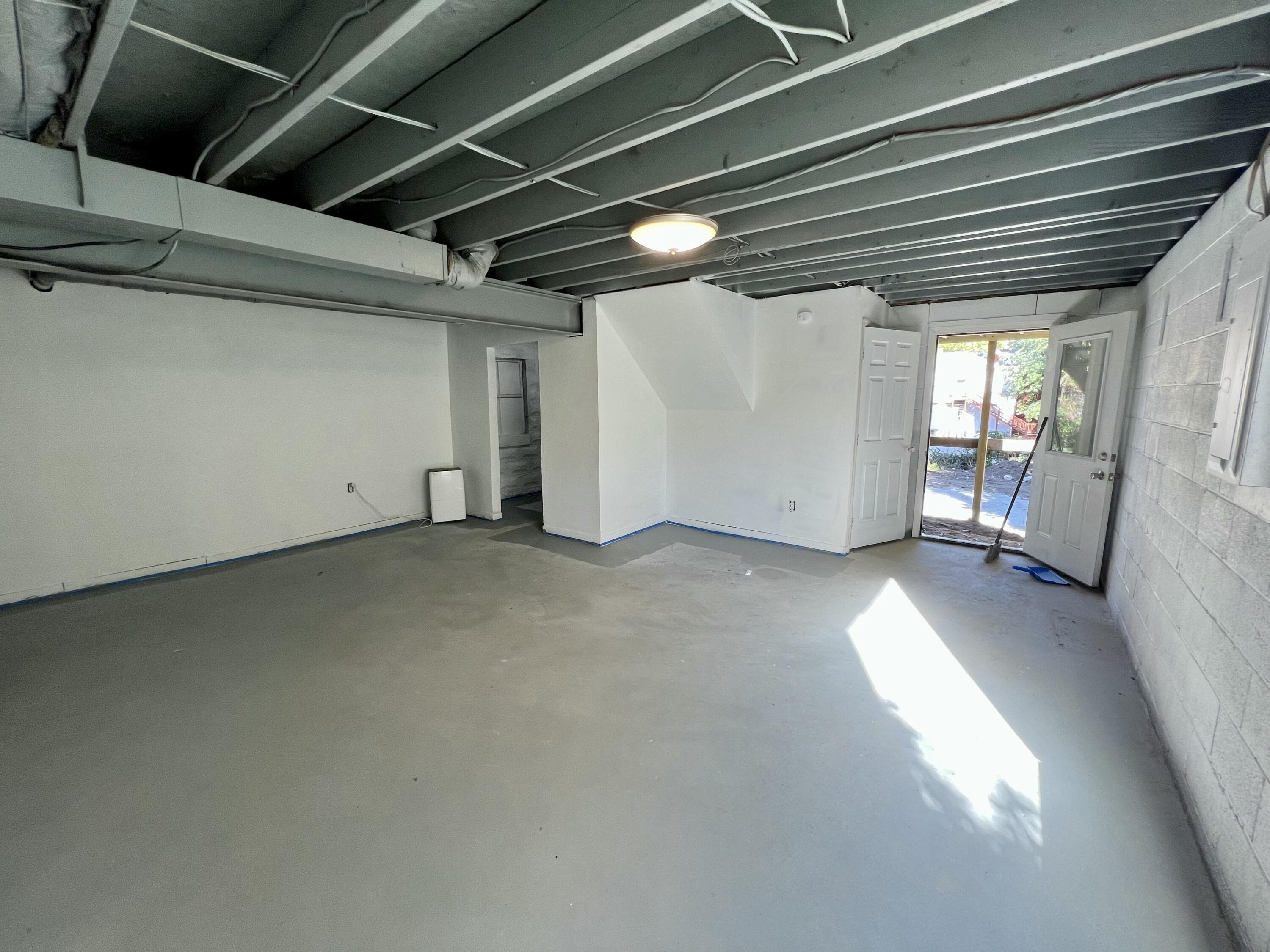 125 Howard Avenue Property Photo 19