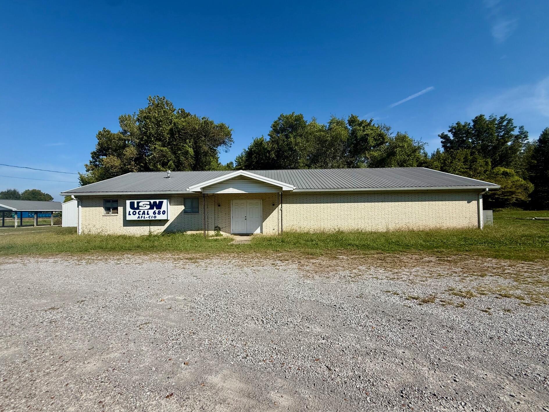 906 Wickliffe Road Property Photo 1