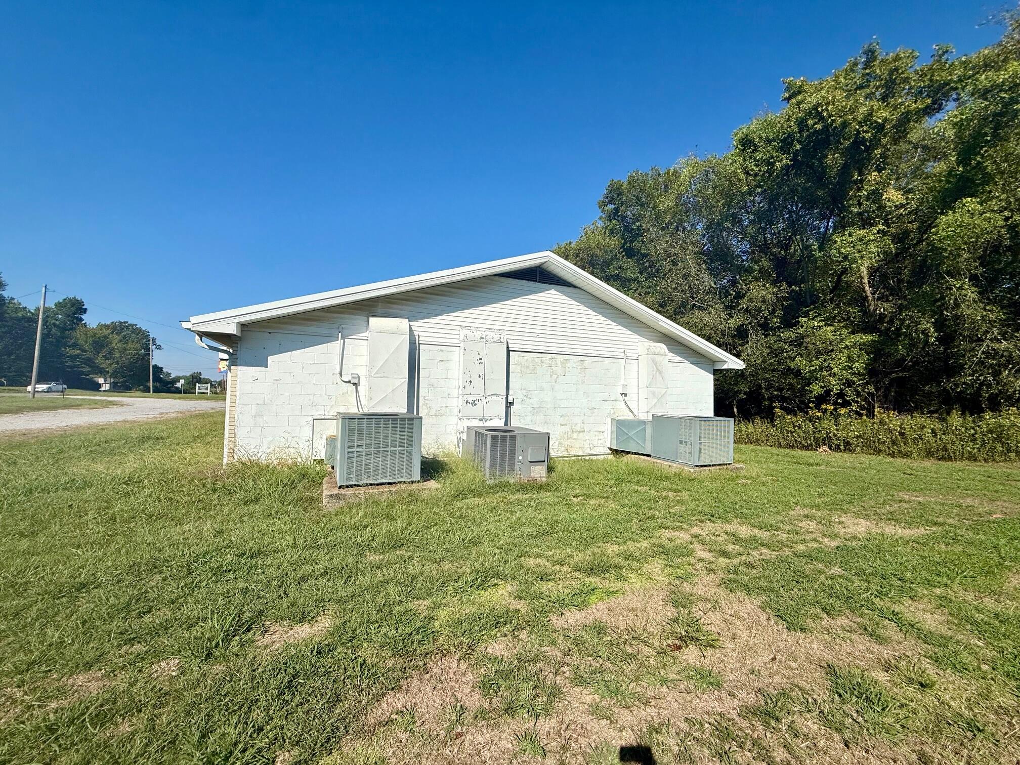 906 Wickliffe Road Property Photo 2