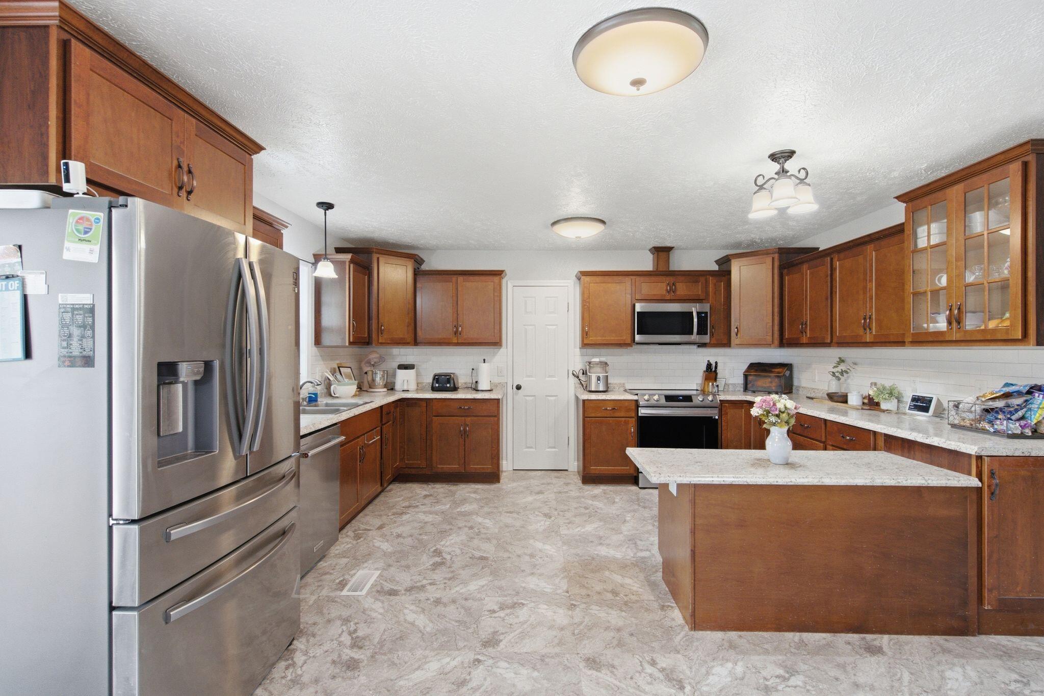 3965 Highway 127 Property Photo 10