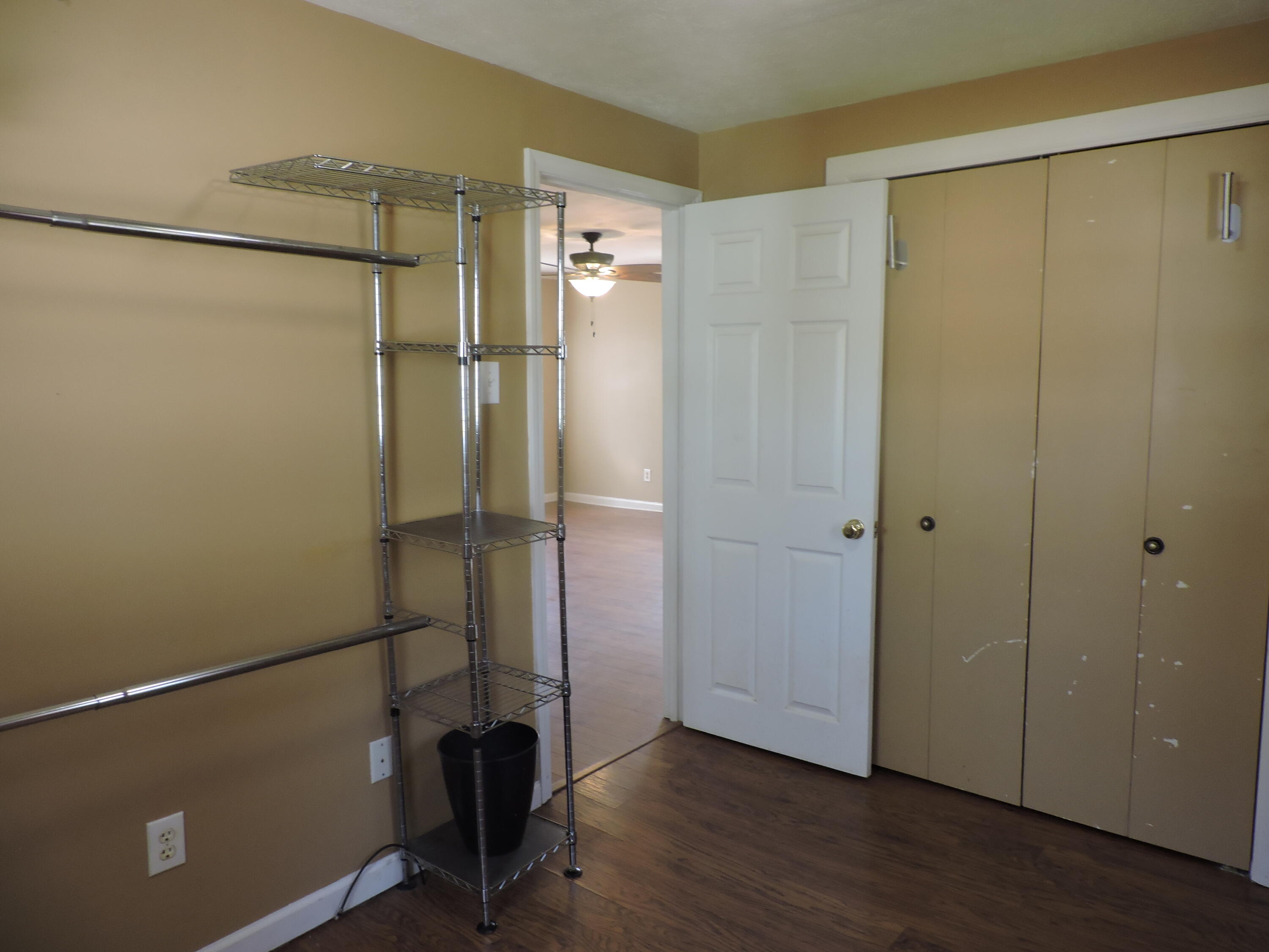 205 E 15th Street Property Photo 15