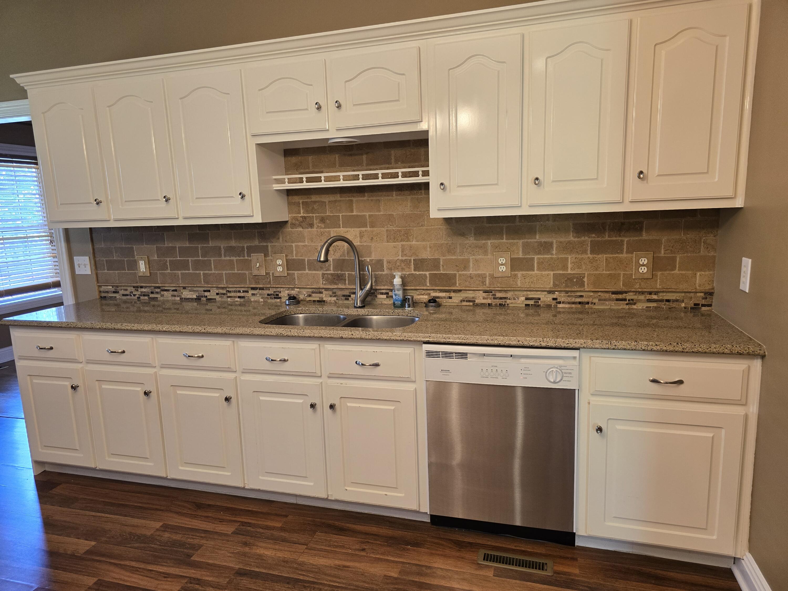 709 Hackney Court Property Photo 17