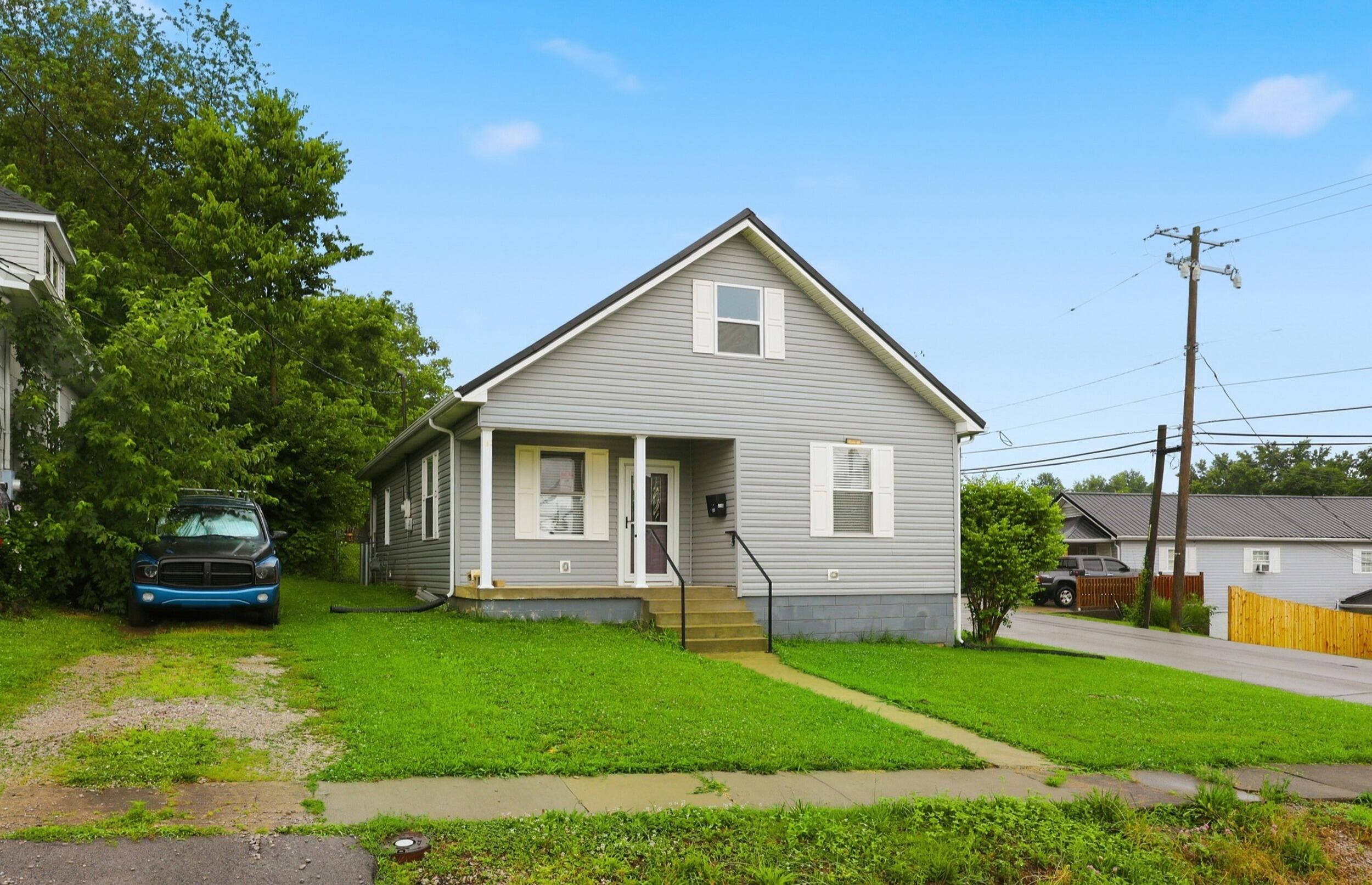 418 S Elmarch Avenue Property Photo 3