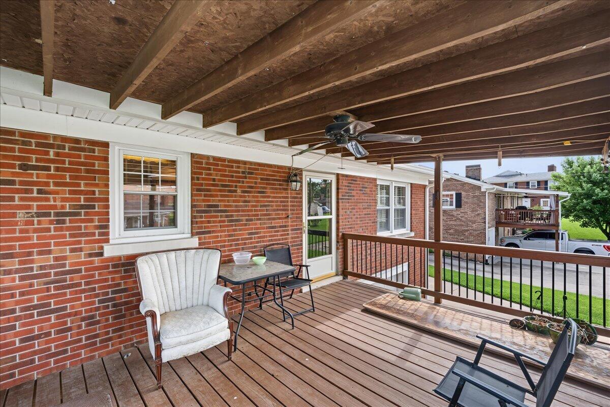 102 Dogwood Drive Property Photo 18