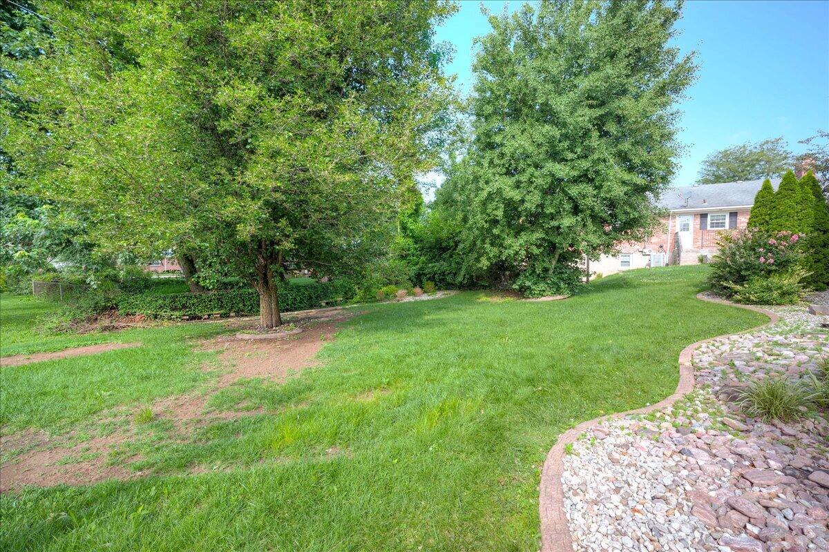 102 Dogwood Drive Property Photo 44