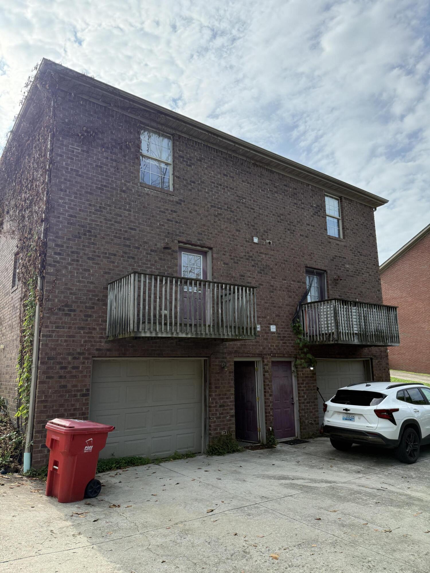 812 Ridgewood Drive 1-2 Property Photo 10