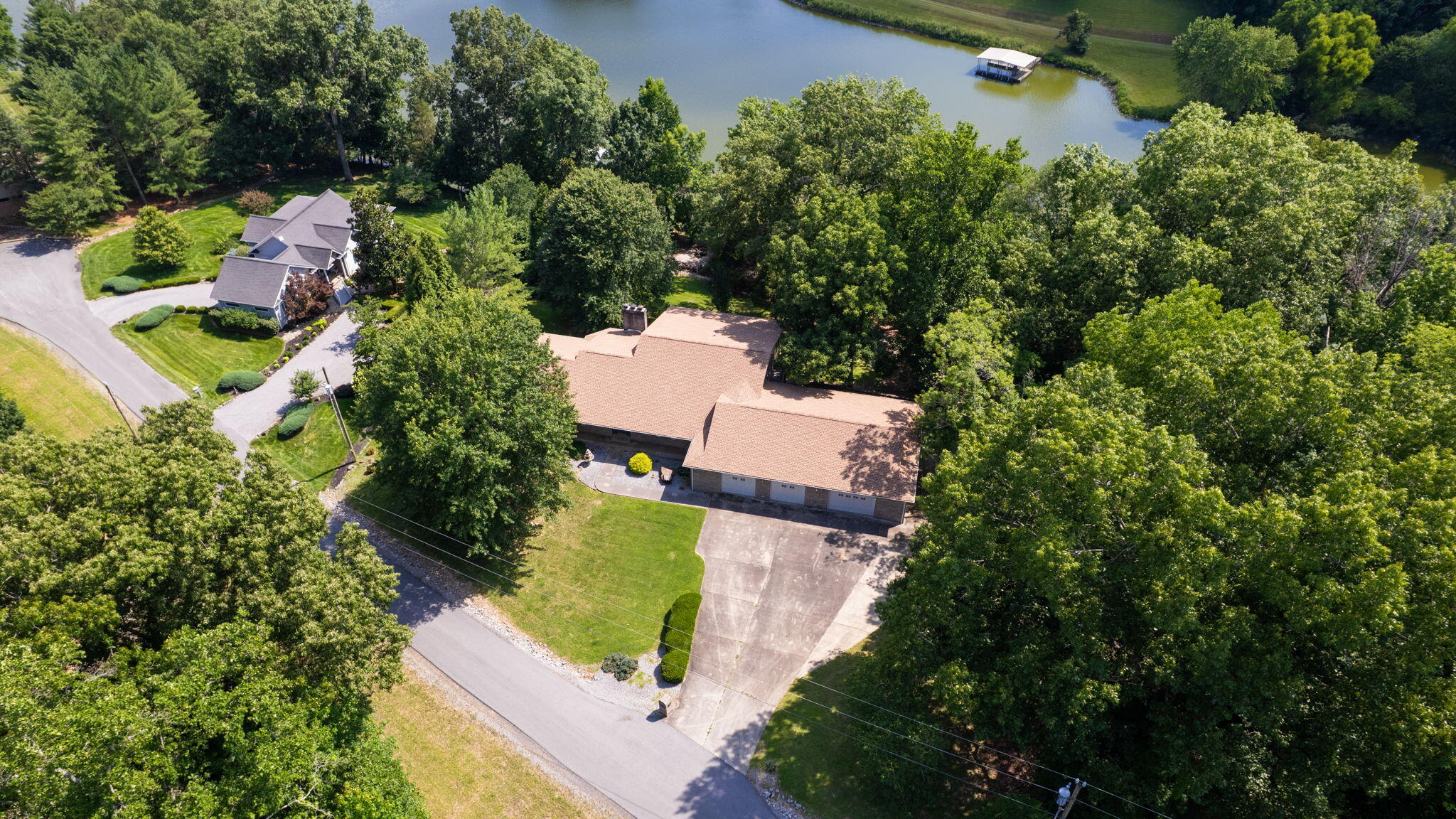 839 Summit Point Property Photo 53