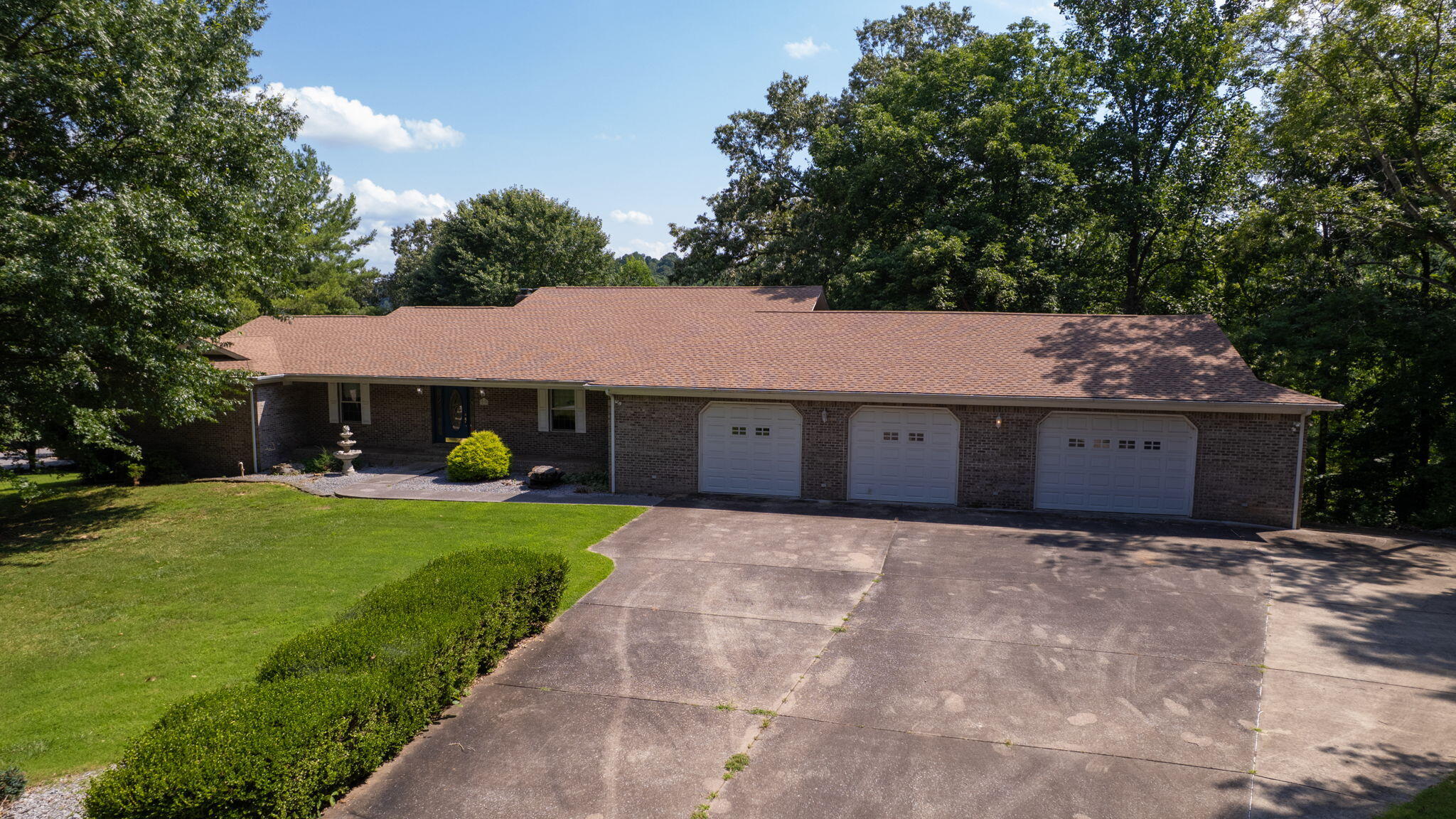 839 Summit Point Property Photo 56